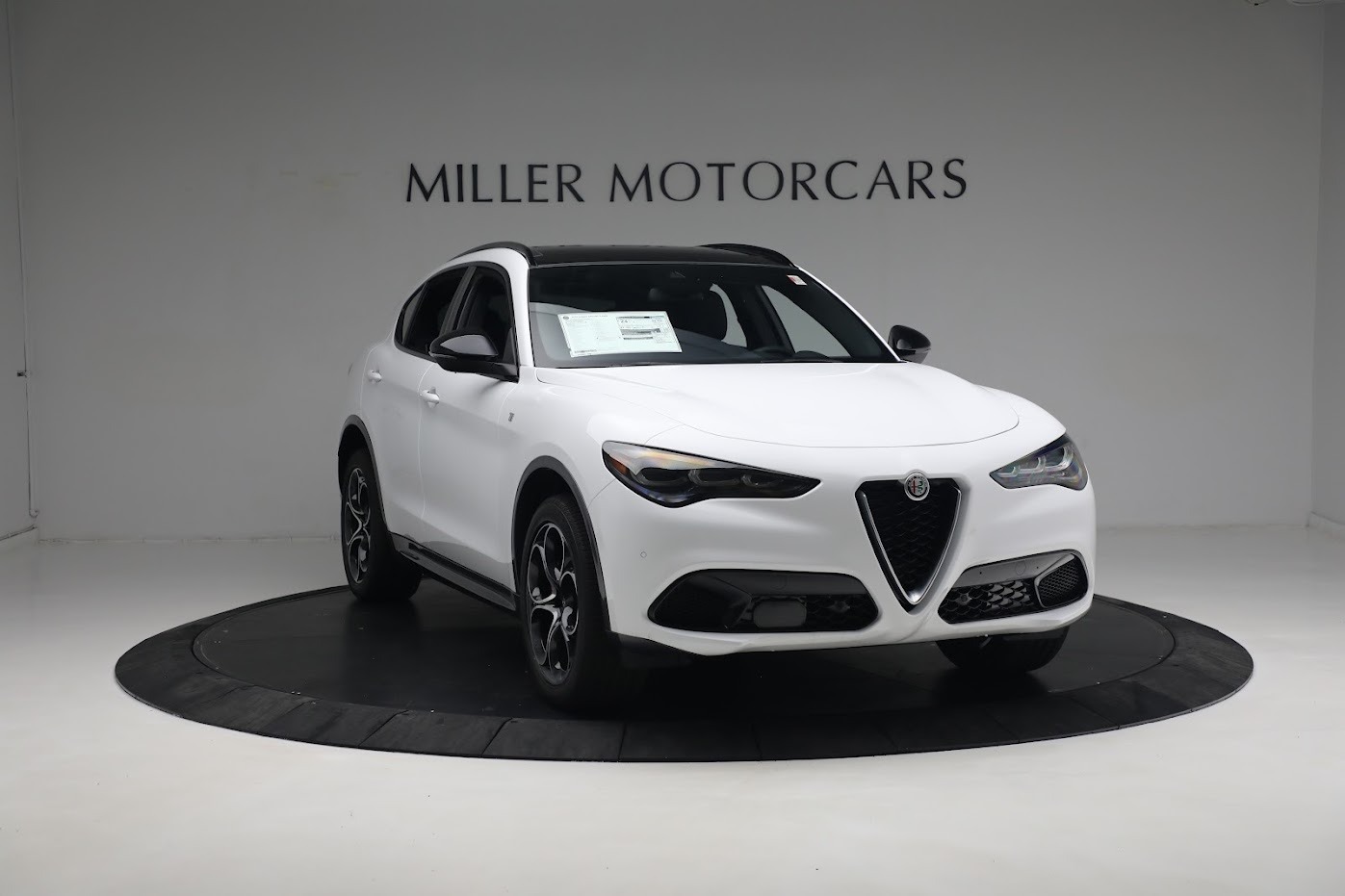 New 2024 Alfa Romeo Stelvio Ti | St. Petersburg, FL