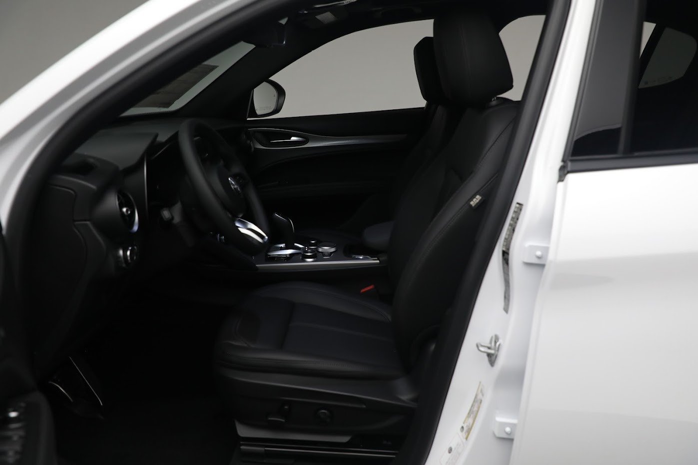 New 2024 Alfa Romeo Stelvio Ti | St. Petersburg, FL