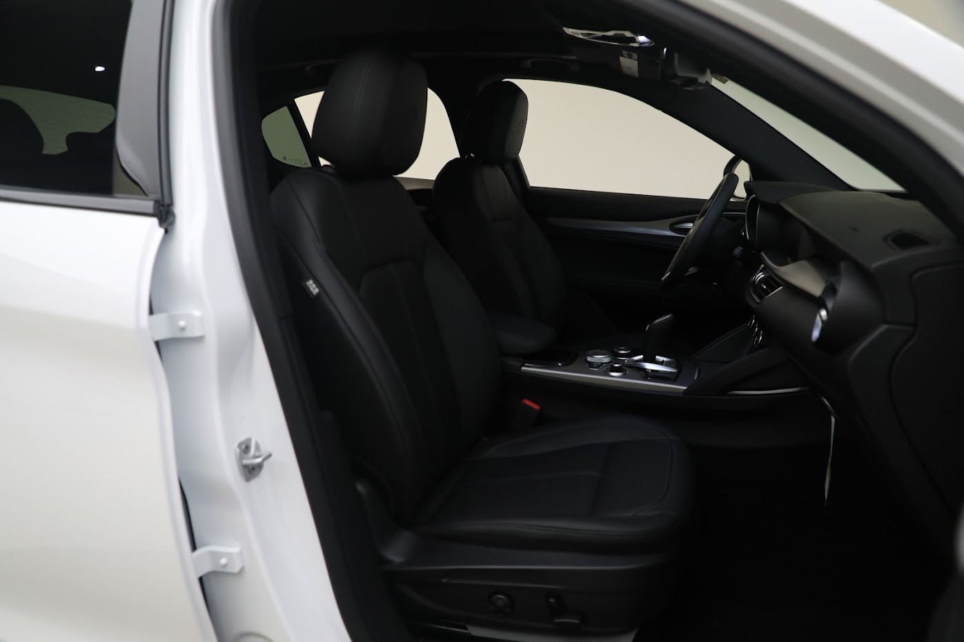 New 2024 Alfa Romeo Stelvio Ti | St. Petersburg, FL