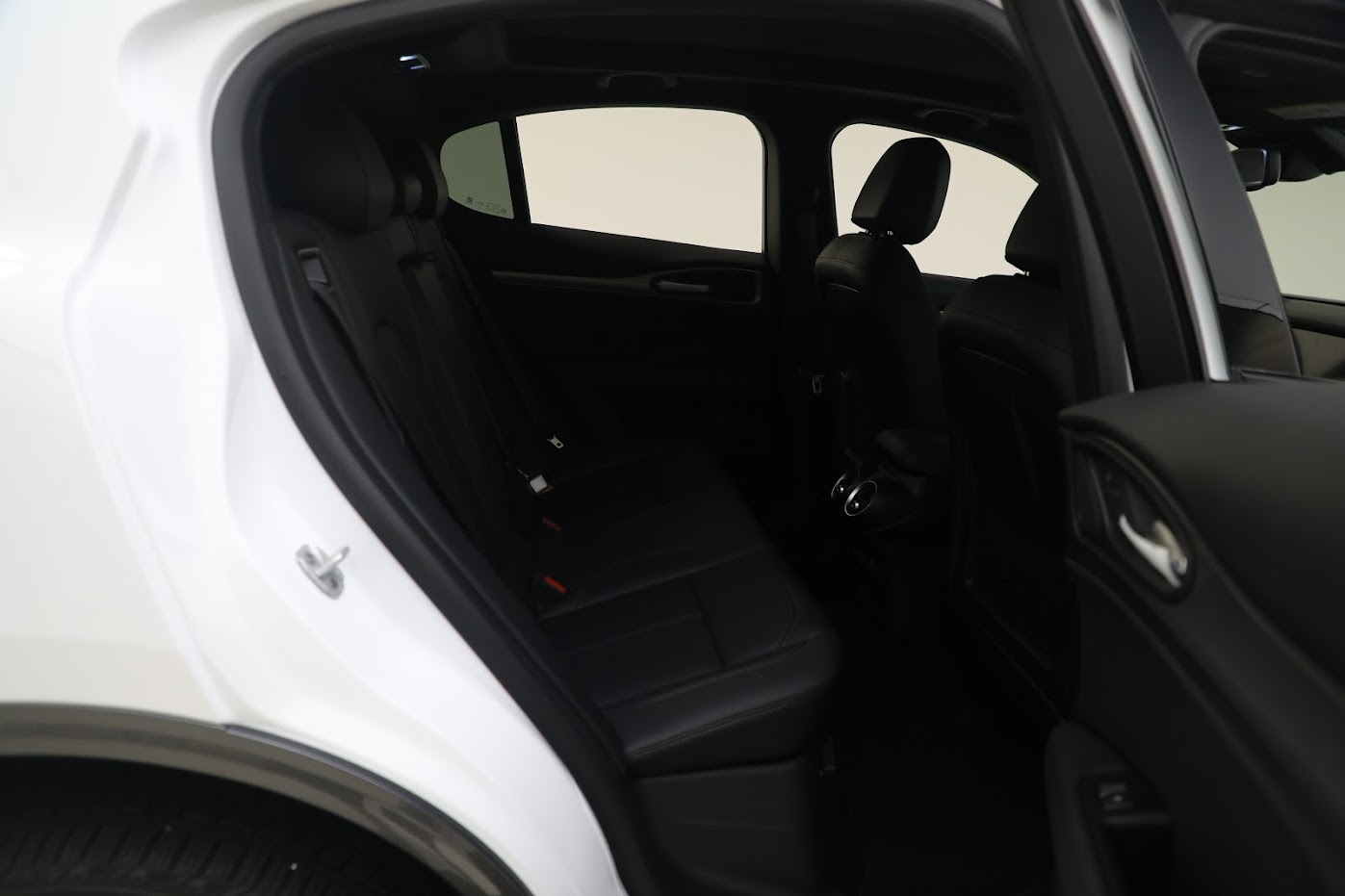 New 2024 Alfa Romeo Stelvio Ti | St. Petersburg, FL
