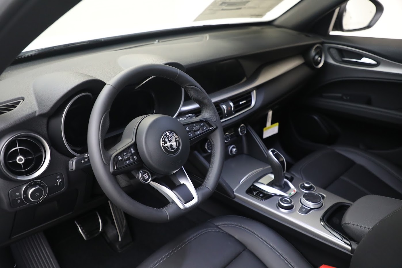 New 2024 Alfa Romeo Stelvio Ti | St. Petersburg, FL