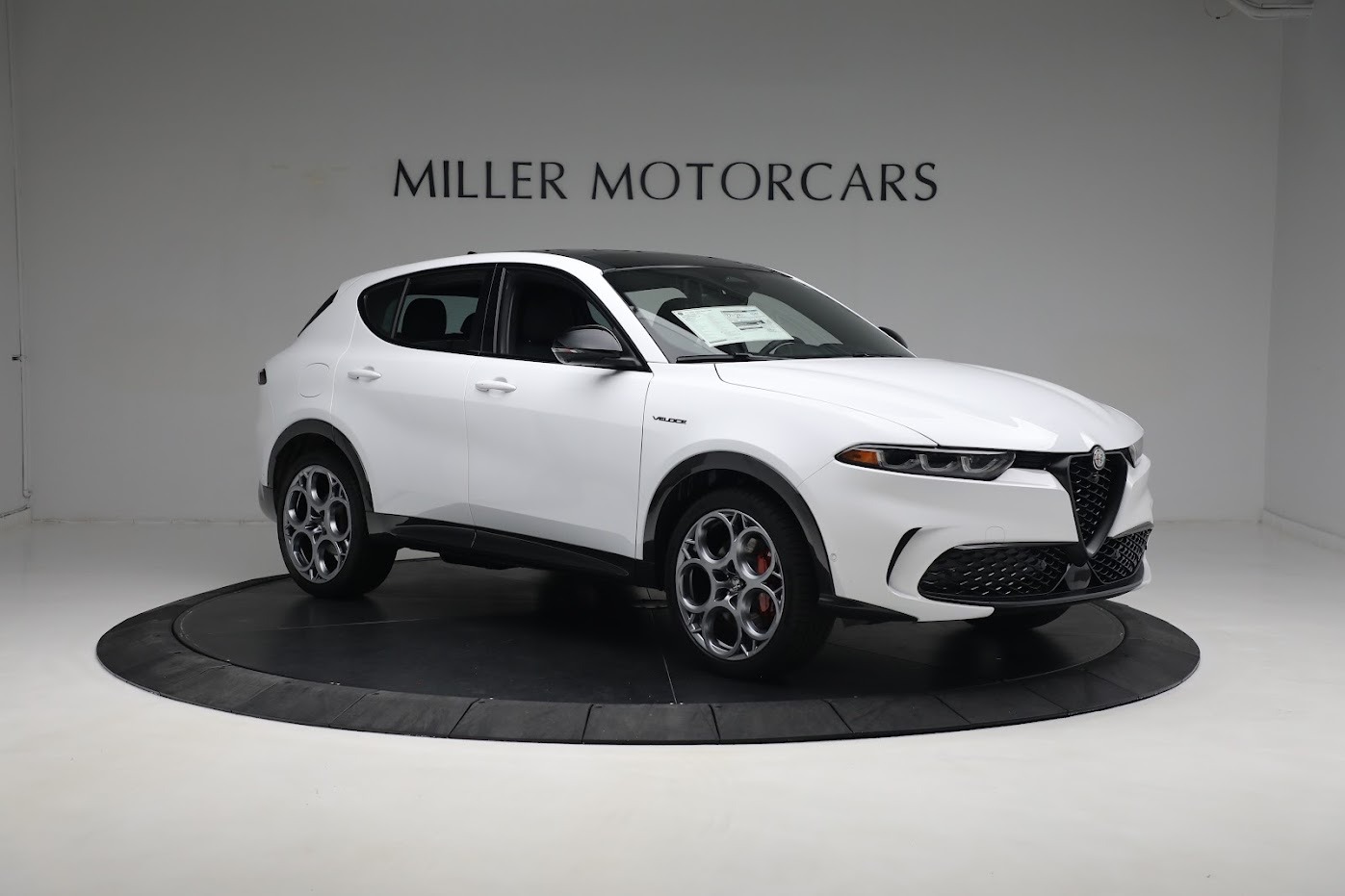 New 2024 Alfa Romeo Tonale Veloce | St. Petersburg, FL