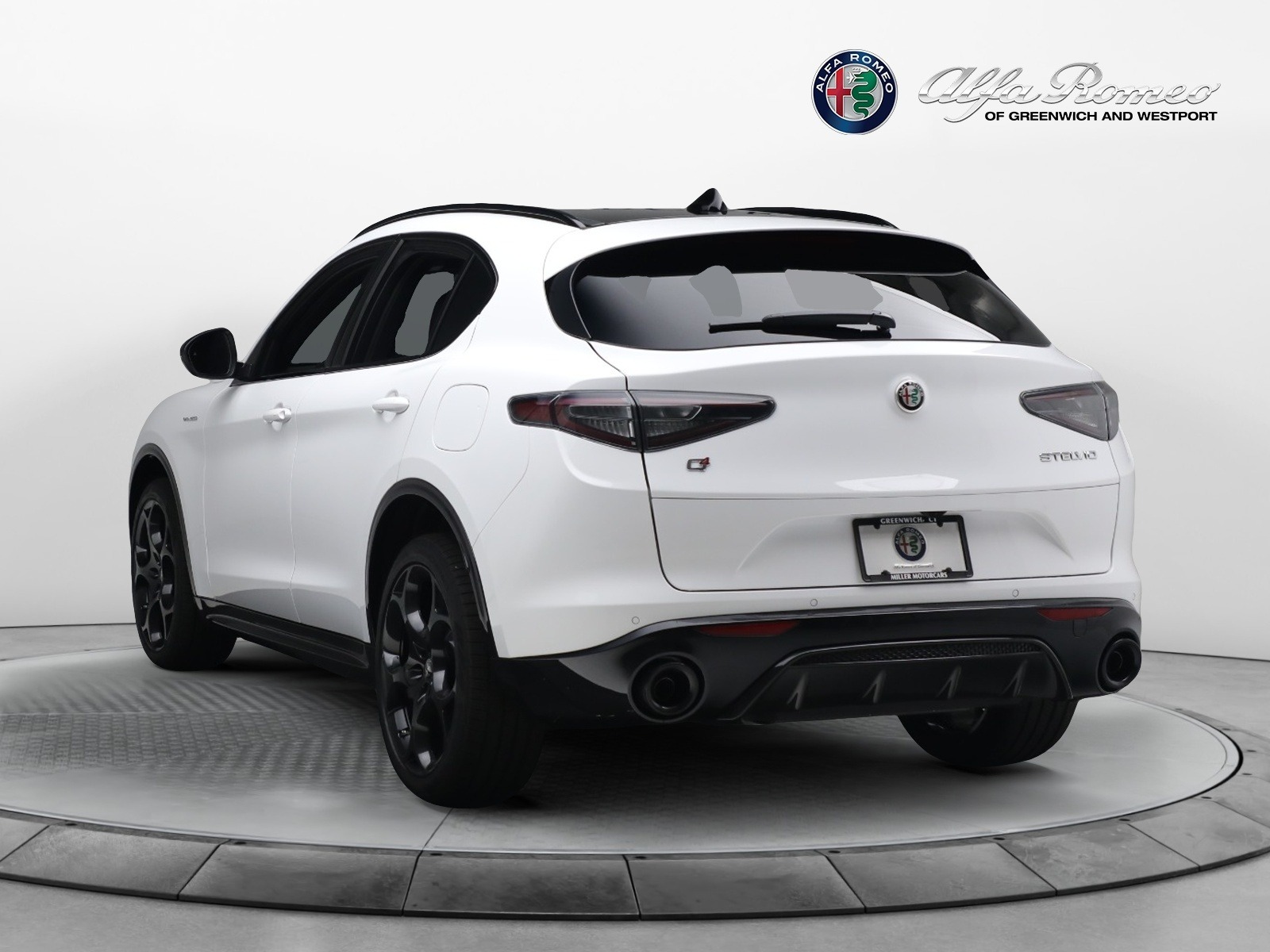 New 2024 Alfa Romeo Stelvio Veloce | St. Petersburg, FL