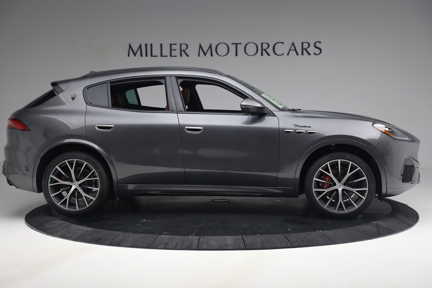 New 2023 Maserati Grecale Modena | St. Petersburg, FL