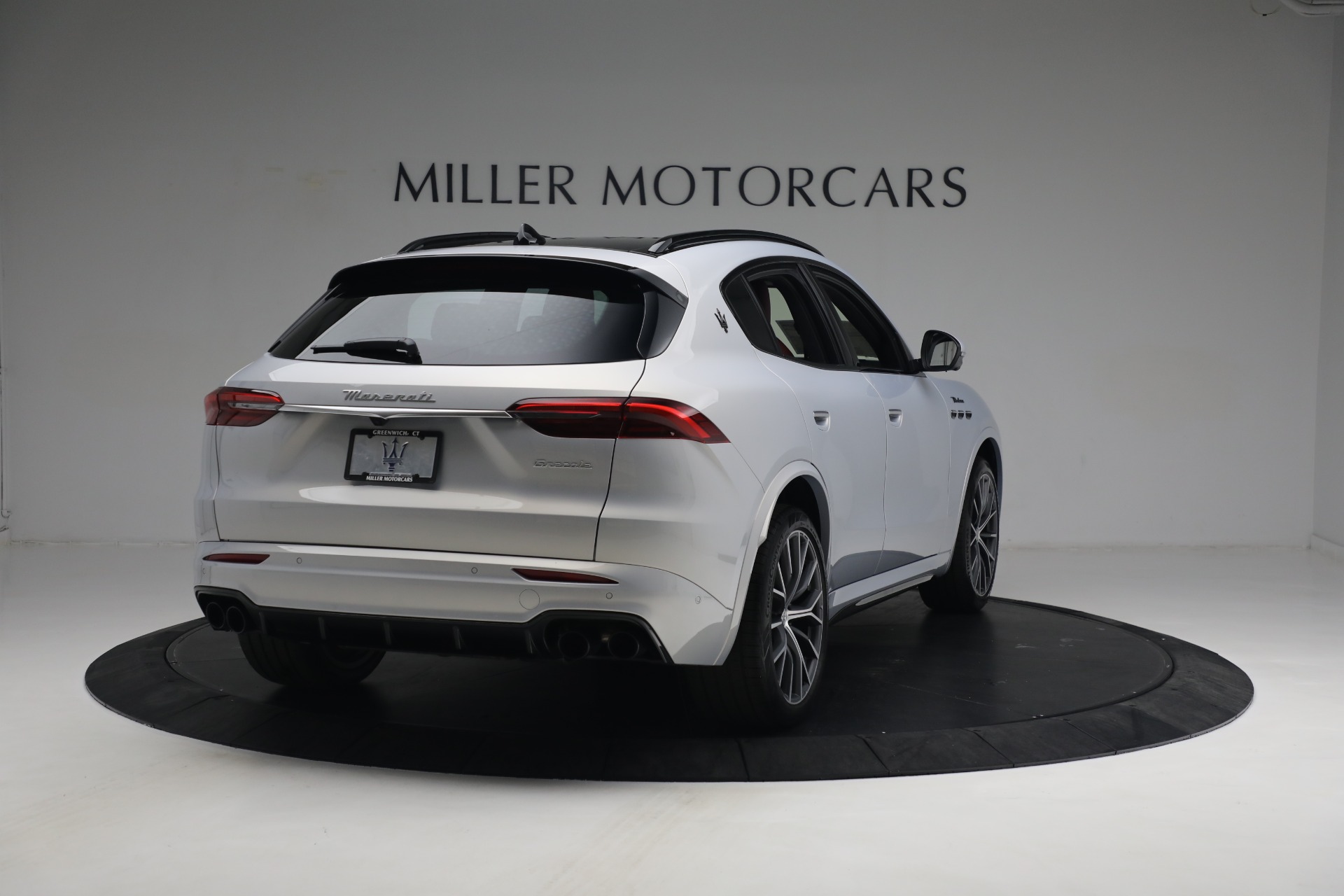 New 2023 Maserati Grecale Modena | St. Petersburg, FL