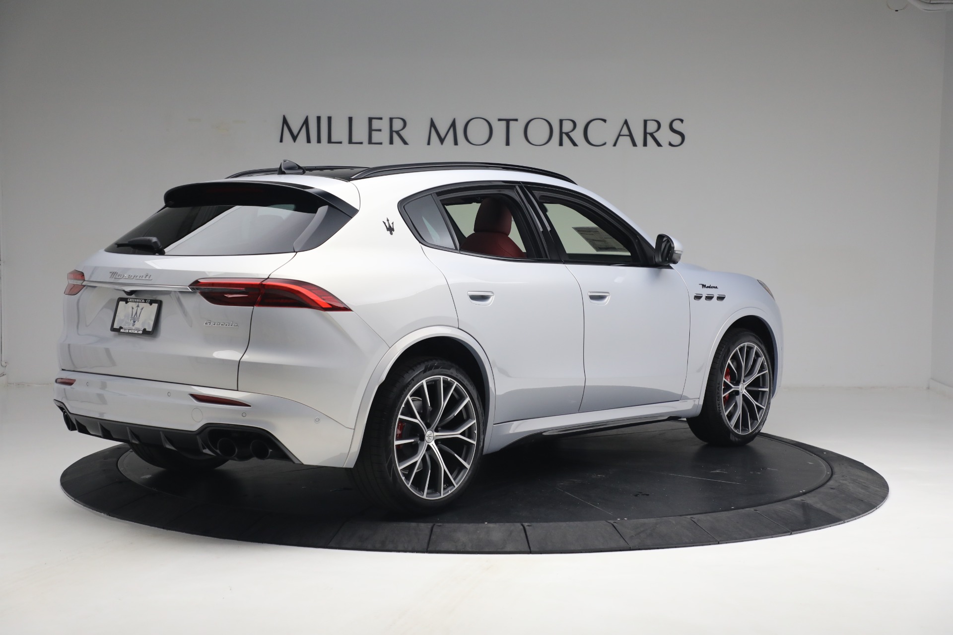 New 2023 Maserati Grecale Modena | St. Petersburg, FL