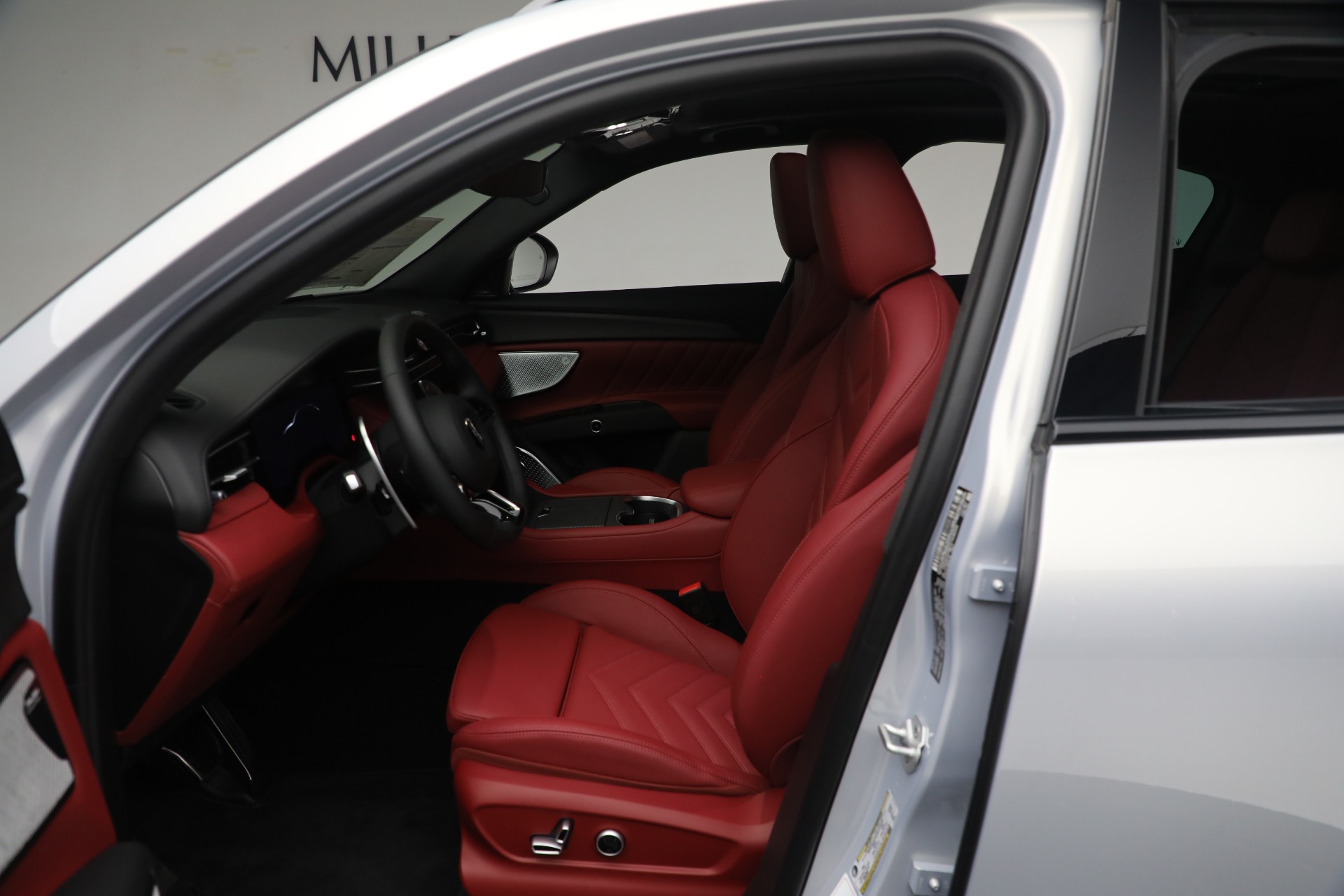 New 2023 Maserati Grecale Modena | St. Petersburg, FL