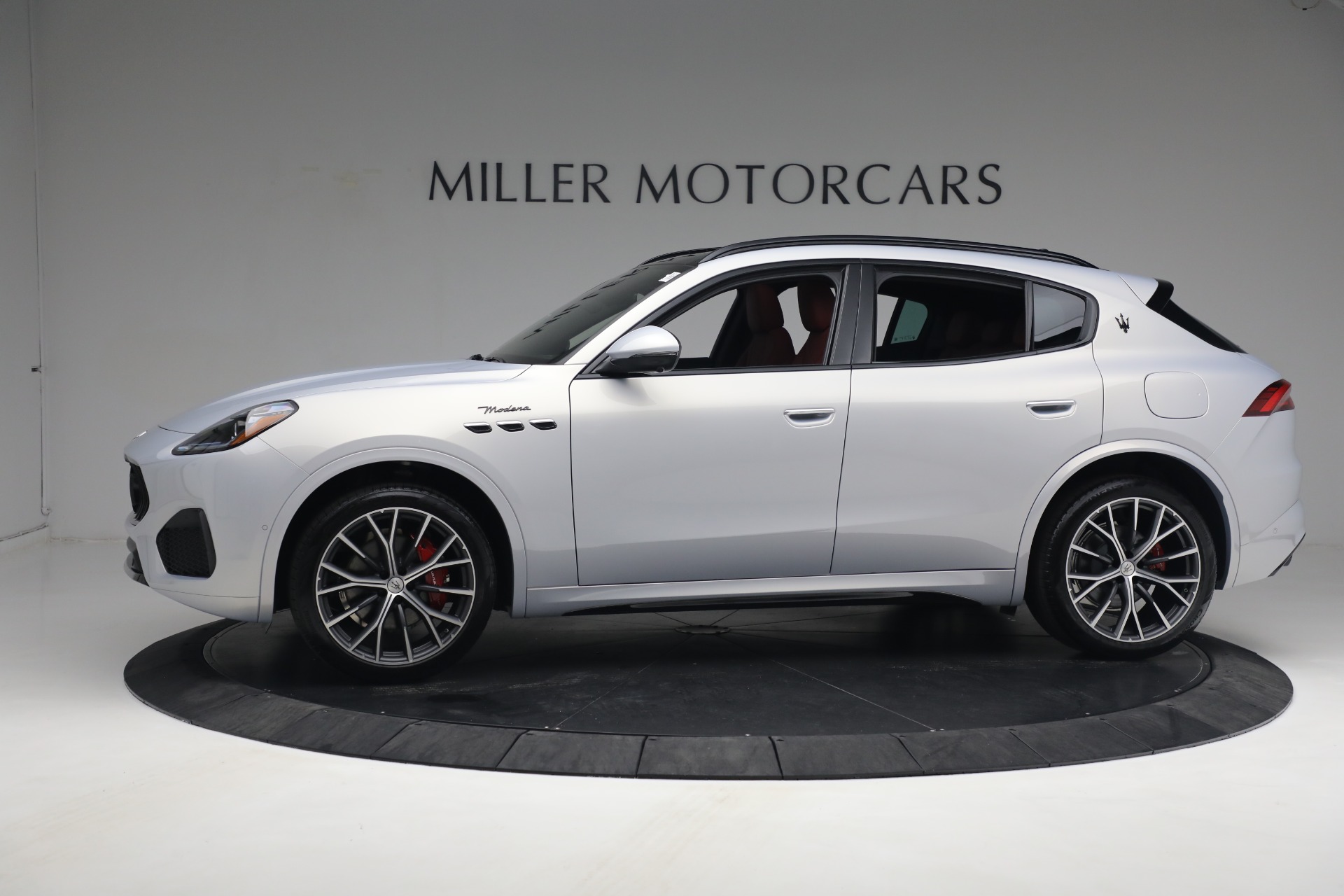 New 2023 Maserati Grecale Modena | St. Petersburg, FL
