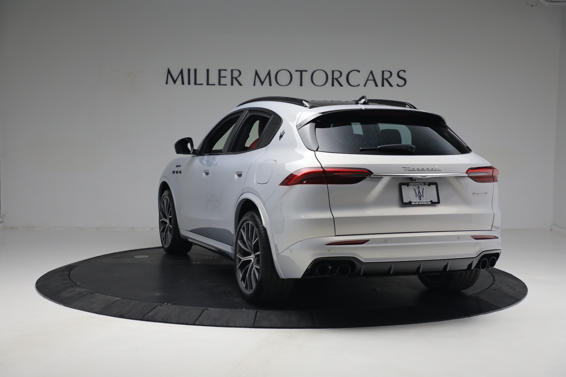 New 2023 Maserati Grecale Modena | St. Petersburg, FL