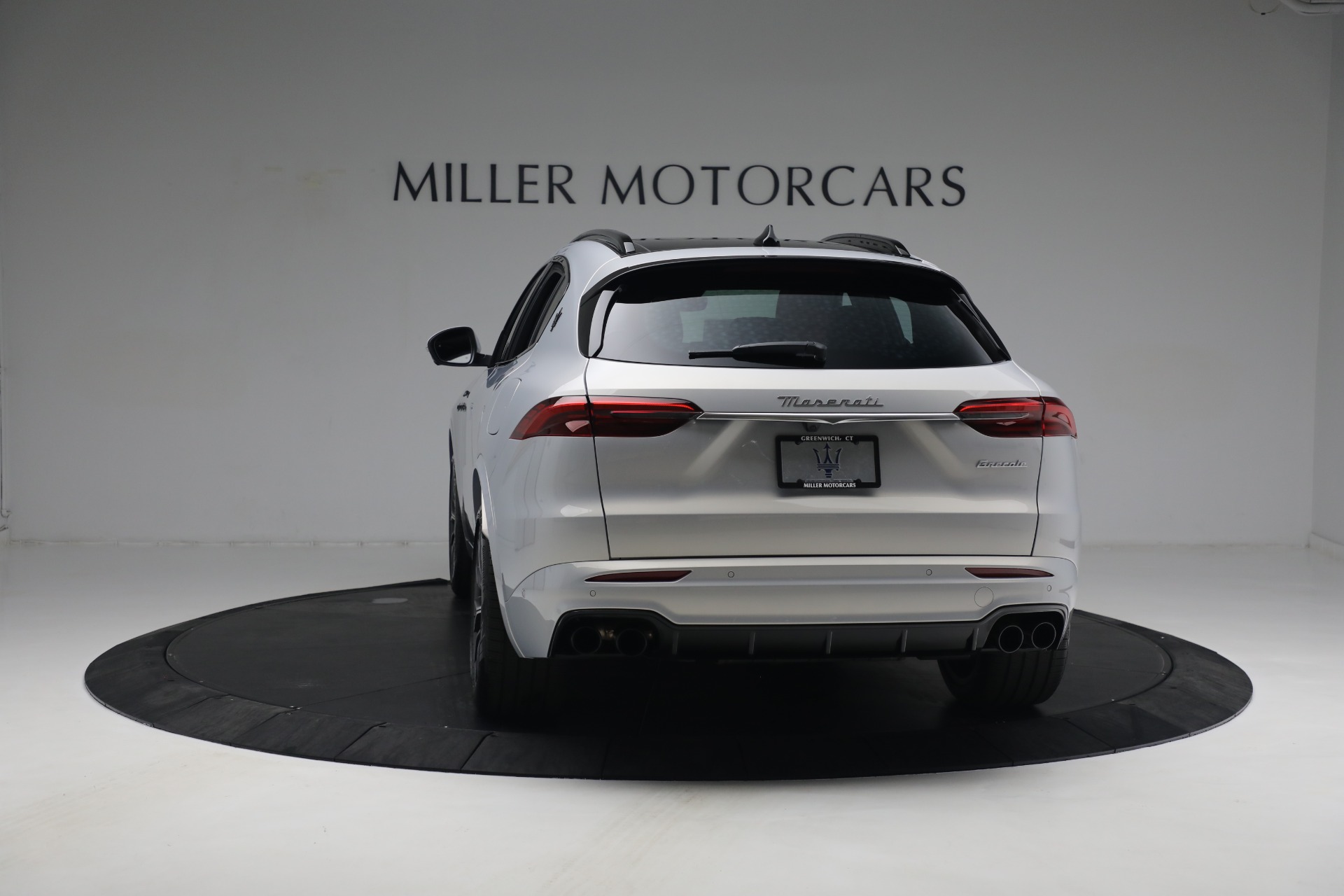 New 2023 Maserati Grecale Modena | St. Petersburg, FL