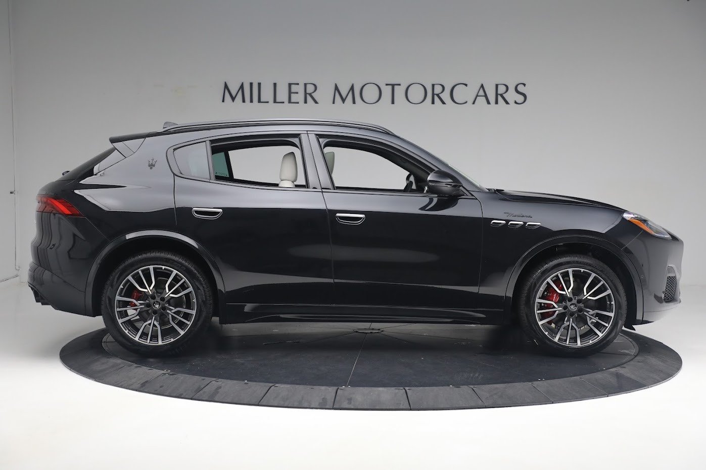 New 2023 Maserati Grecale Modena | St. Petersburg, FL