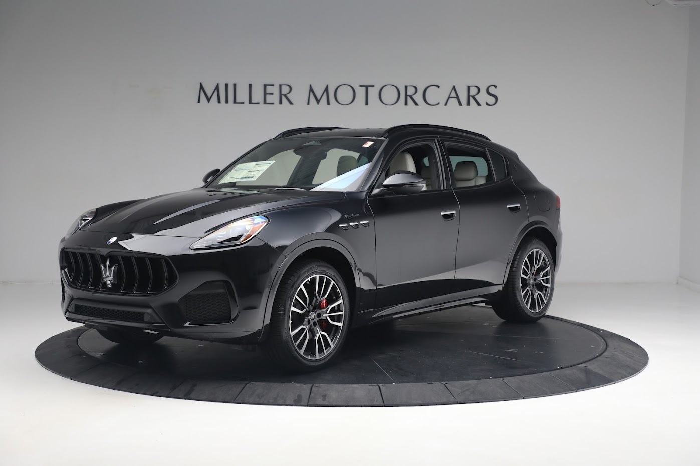 New 2023 Maserati Grecale Modena | St. Petersburg, FL