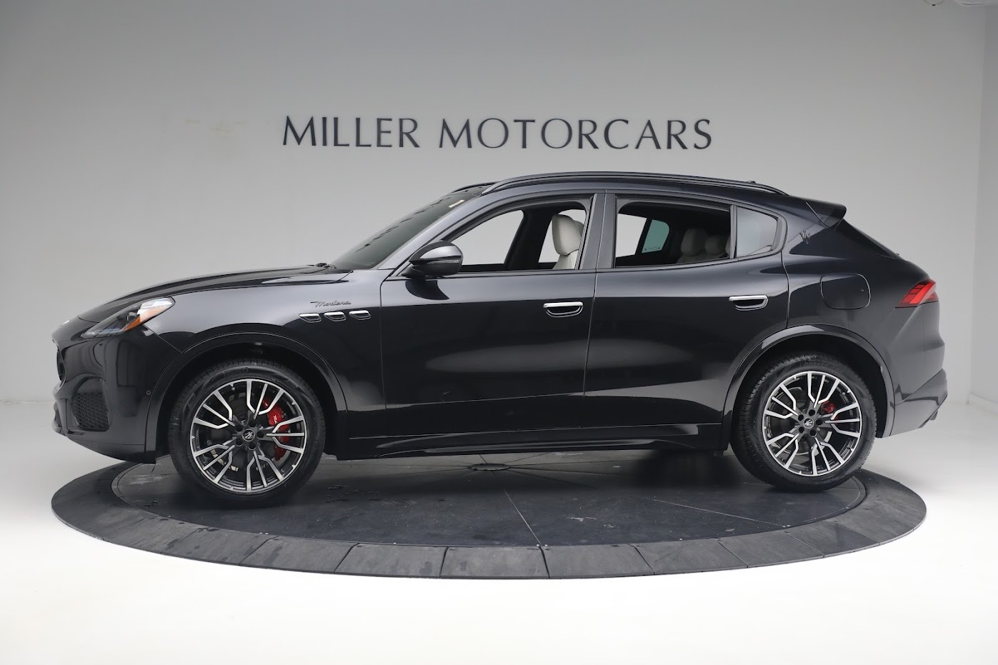 New 2023 Maserati Grecale Modena | St. Petersburg, FL