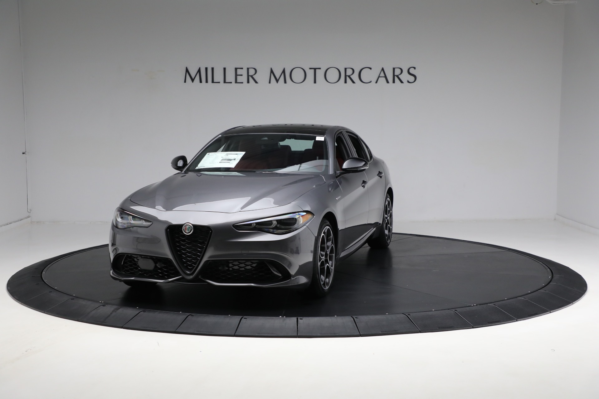 New 2024 Alfa Romeo Giulia Veloce | St. Petersburg, FL