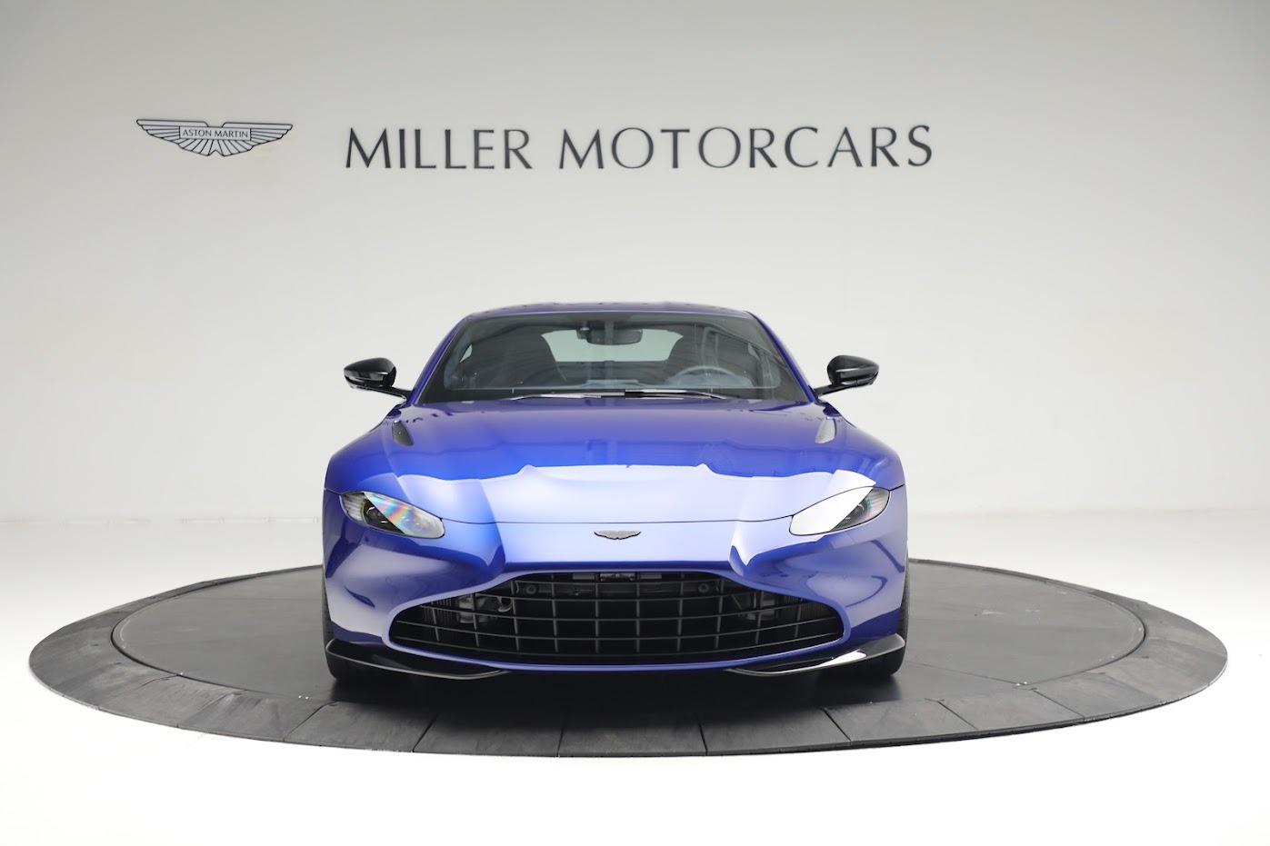 New 2023 Aston Martin Vantage V8 | St. Petersburg, FL