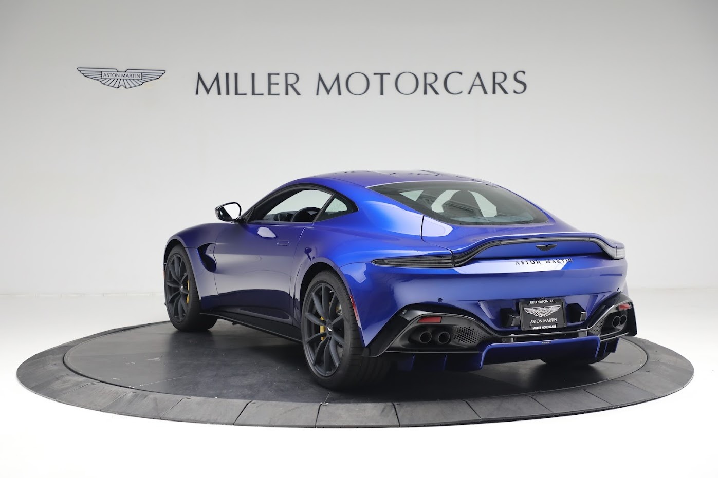New 2023 Aston Martin Vantage V8 | St. Petersburg, FL