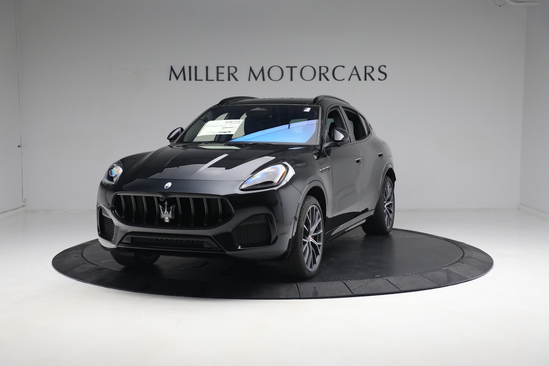 New 2023 Maserati Grecale Modena | St. Petersburg, FL