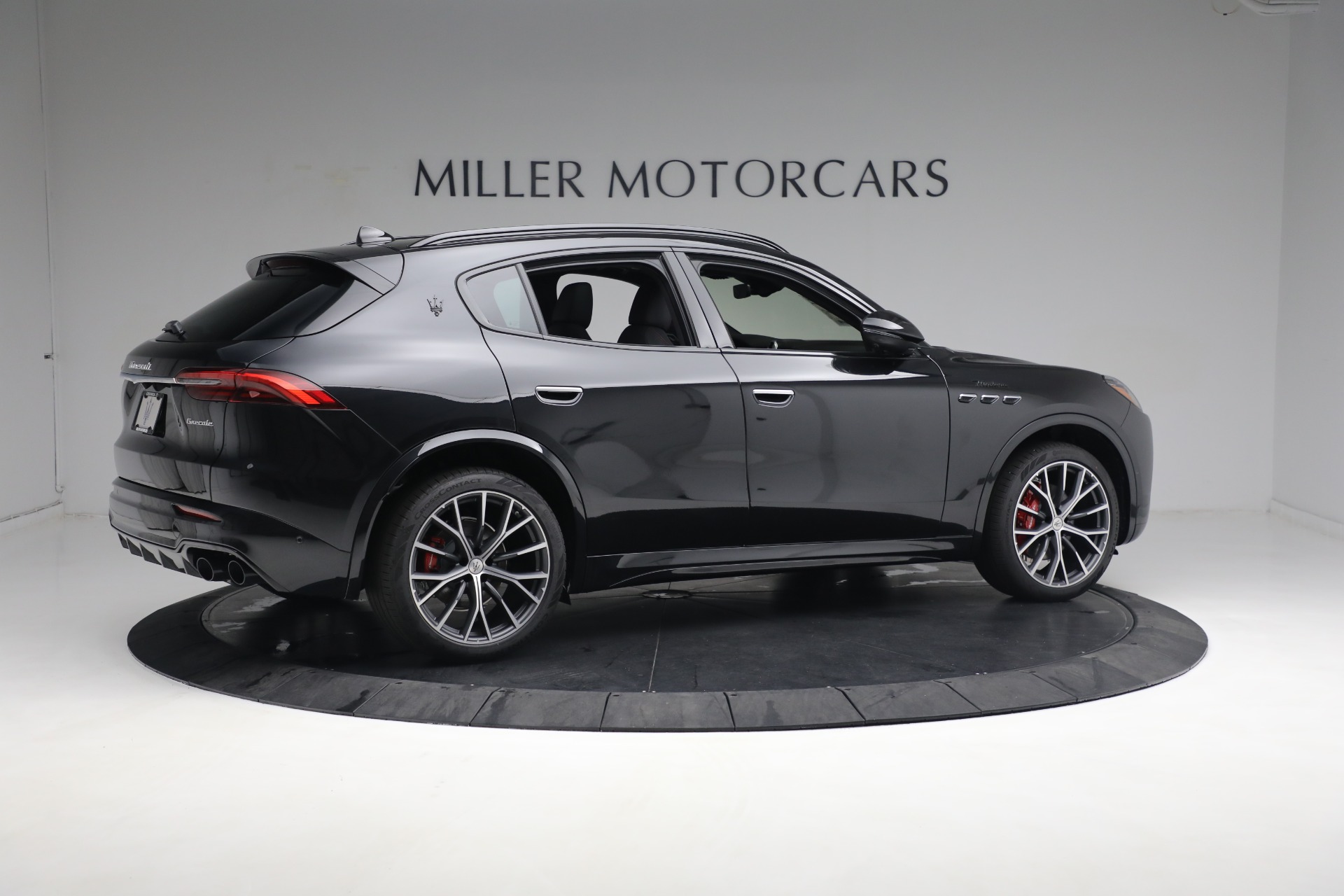 New 2023 Maserati Grecale Modena | St. Petersburg, FL