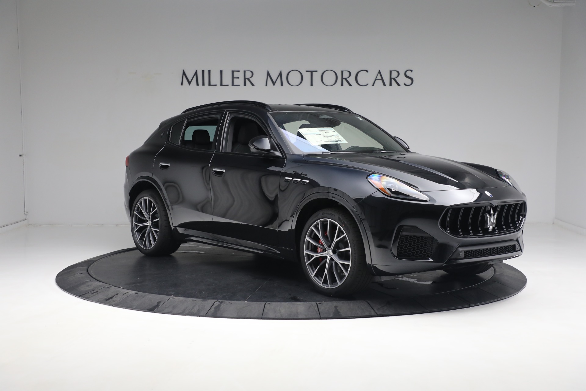 New 2023 Maserati Grecale Modena | St. Petersburg, FL