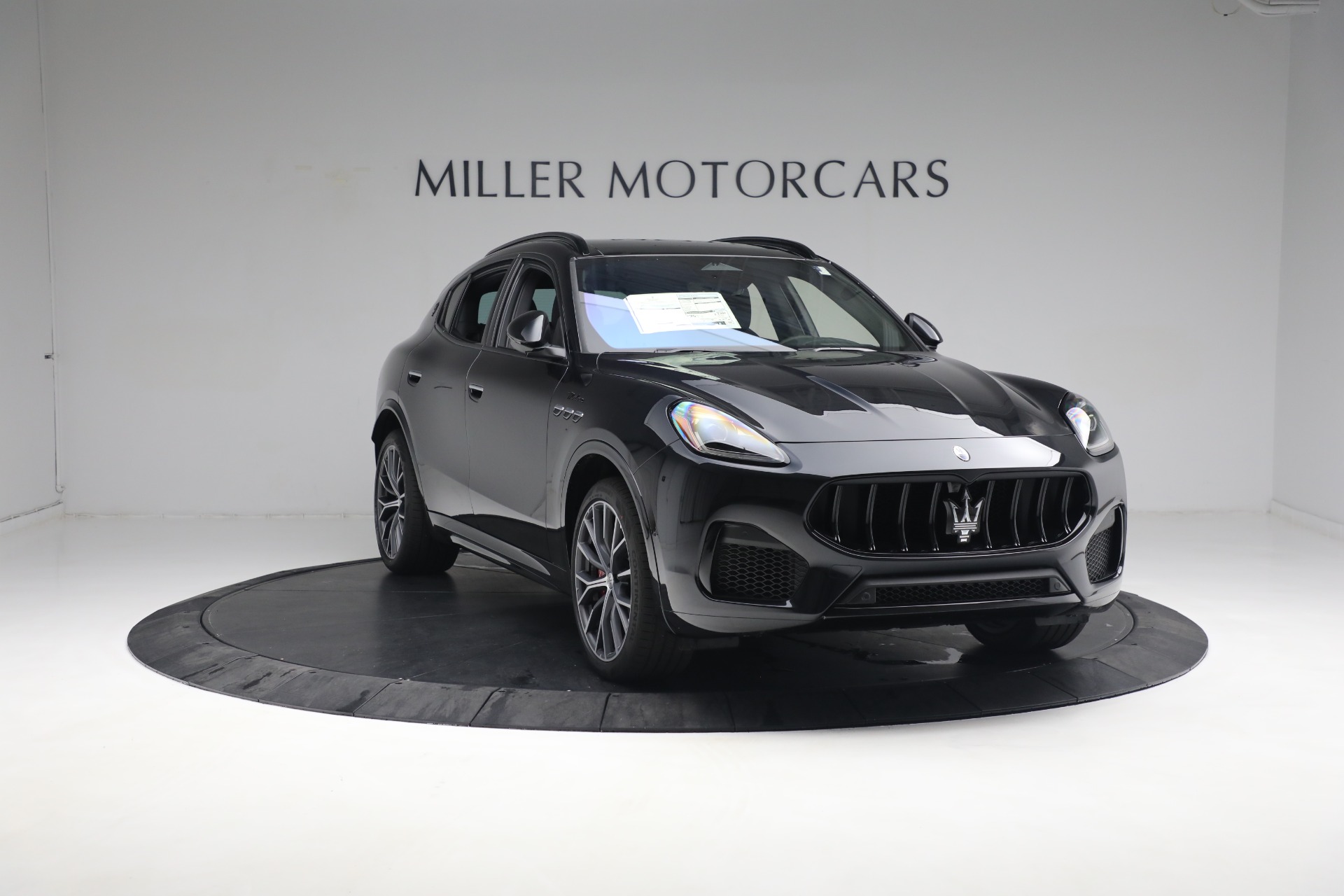 New 2023 Maserati Grecale Modena | St. Petersburg, FL