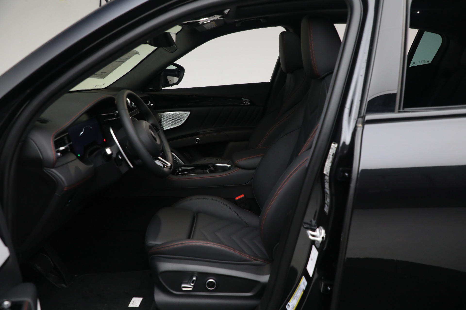 New 2023 Maserati Grecale Modena | St. Petersburg, FL