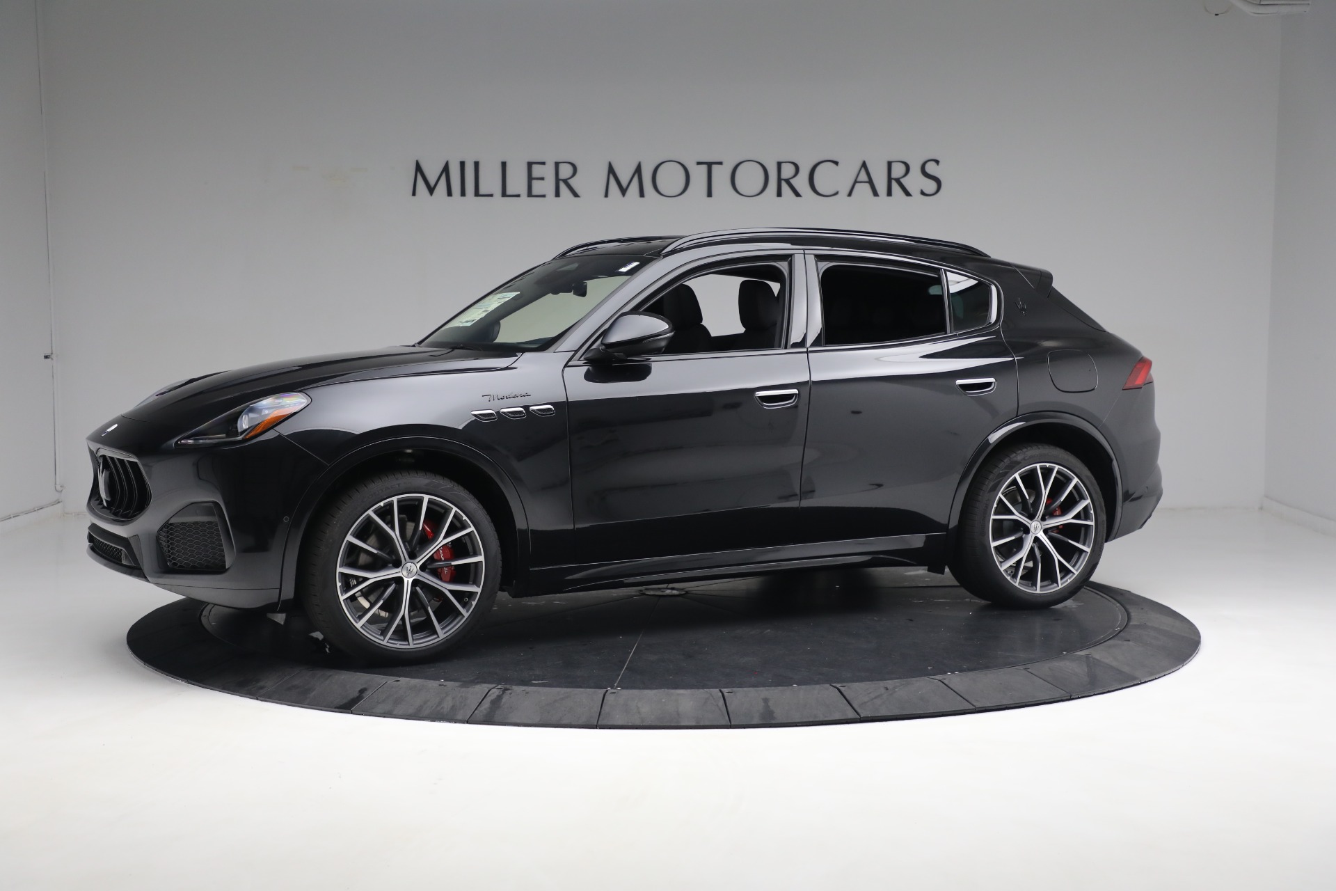 New 2023 Maserati Grecale Modena | St. Petersburg, FL