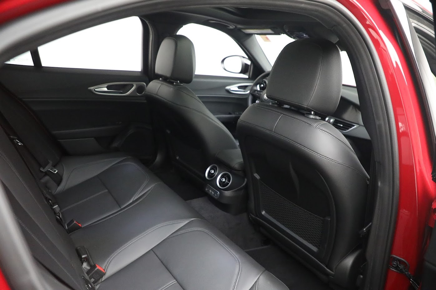 New 2024 Alfa Romeo Giulia Ti | St. Petersburg, FL