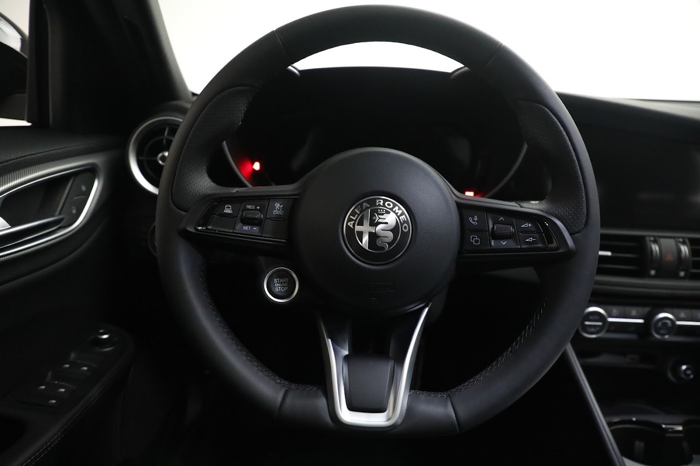 New 2024 Alfa Romeo Giulia Ti | St. Petersburg, FL