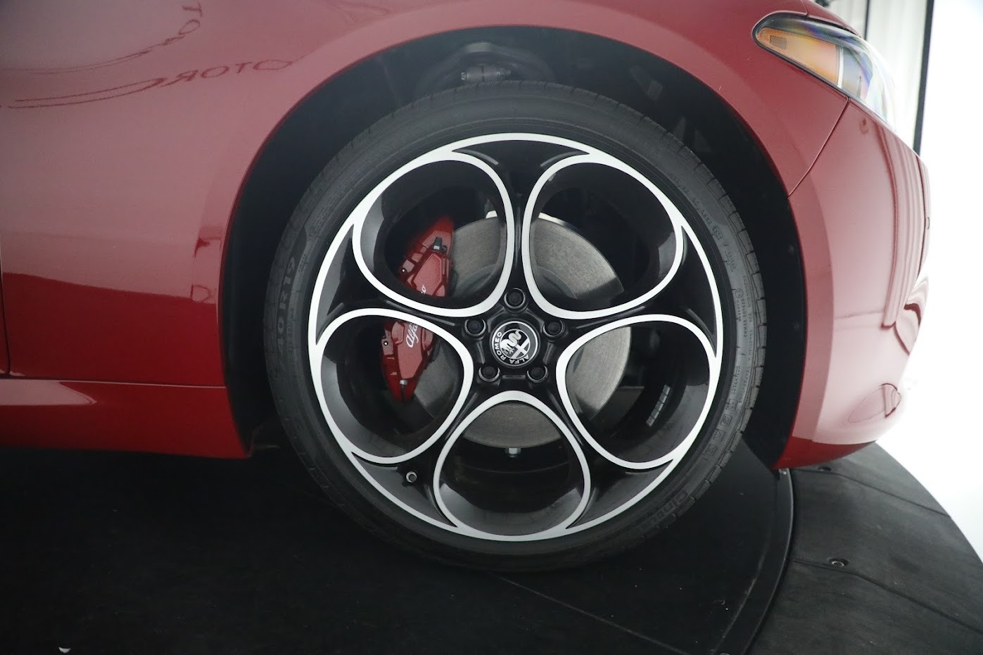 New 2024 Alfa Romeo Giulia Ti | St. Petersburg, FL