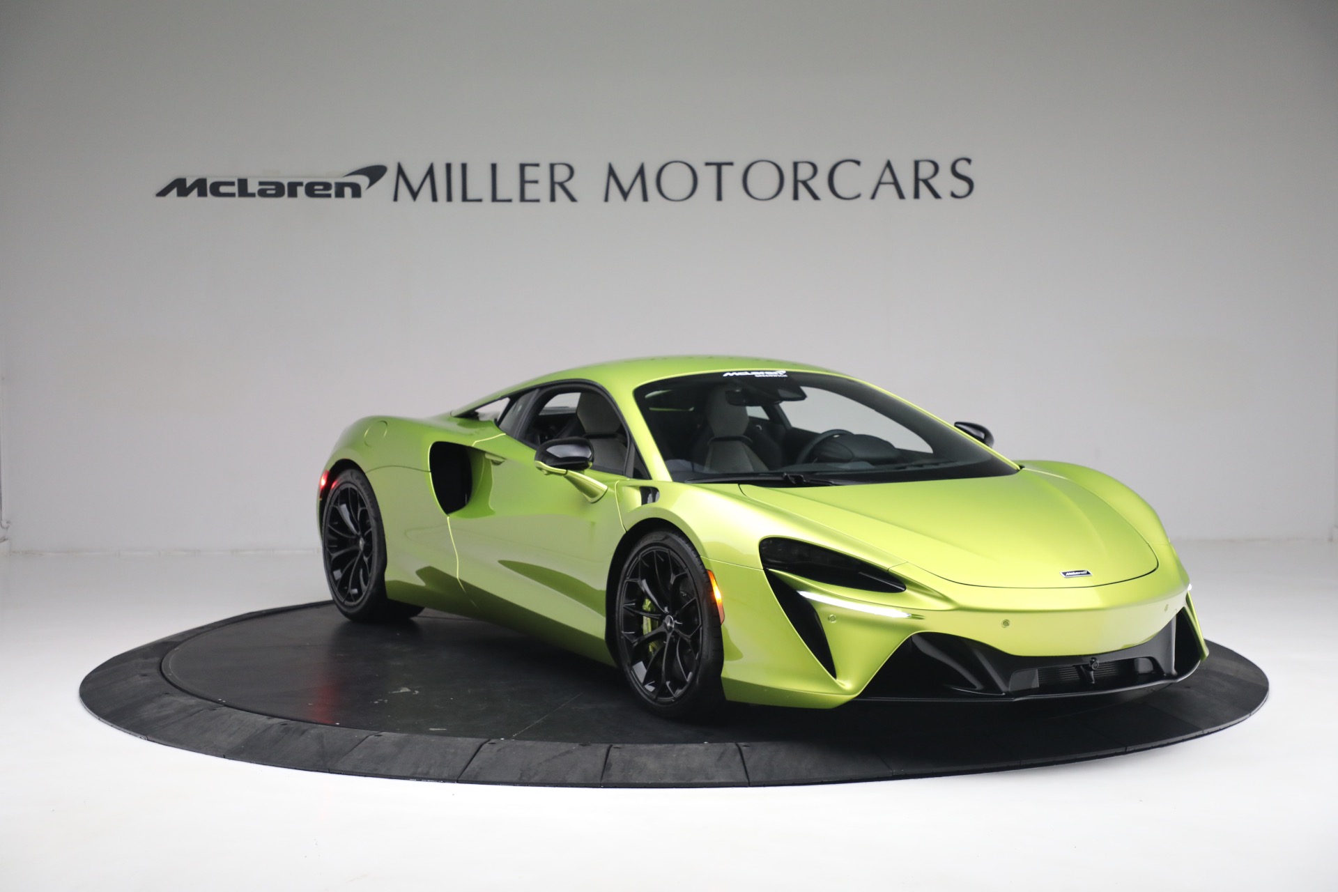 New 2023 McLaren Artura Vision | St. Petersburg, FL
