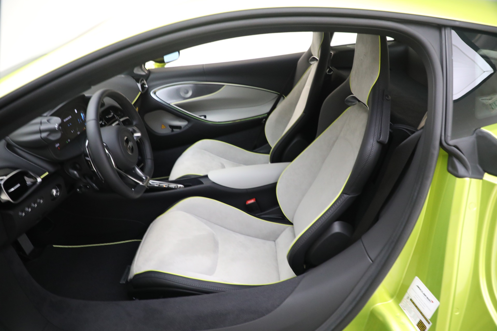 New 2023 McLaren Artura Vision | St. Petersburg, FL