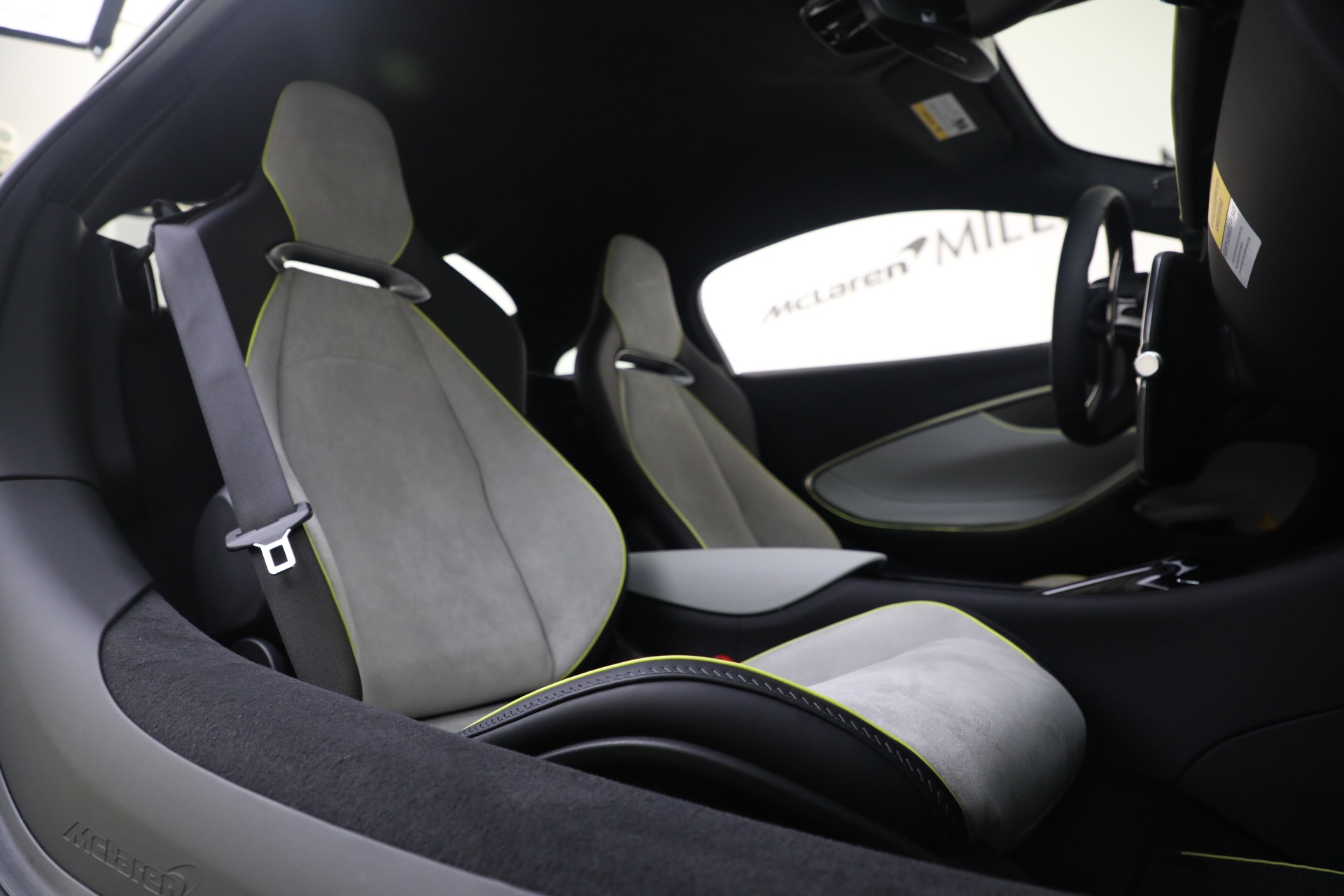 New 2023 McLaren Artura Vision | St. Petersburg, FL