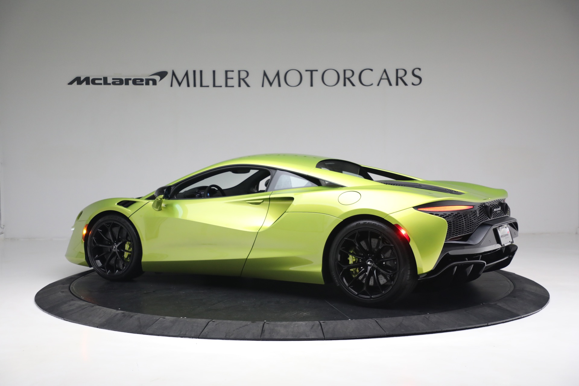 New 2023 McLaren Artura Vision | St. Petersburg, FL