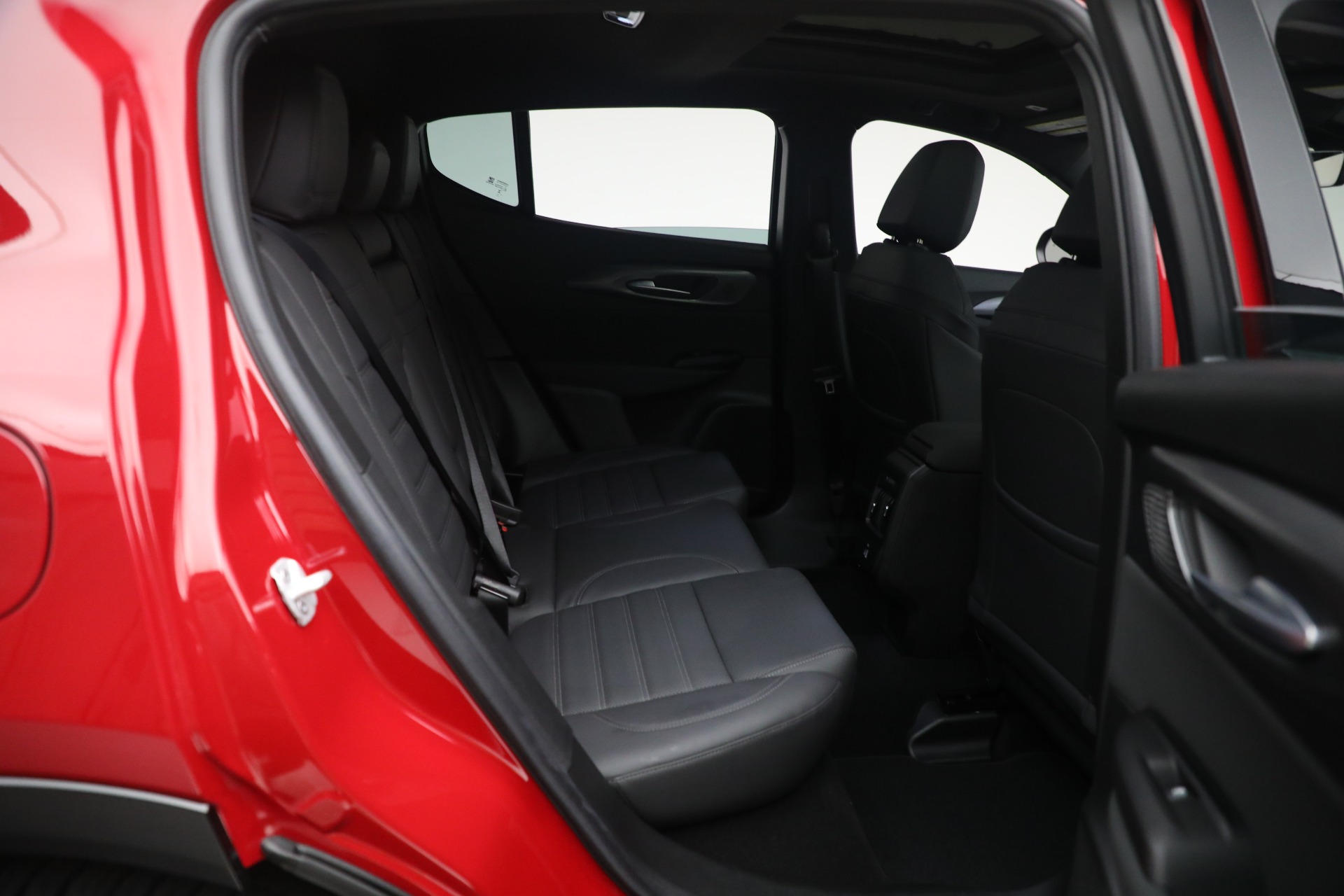 New 2024 Alfa Romeo Tonale Ti | St. Petersburg, FL