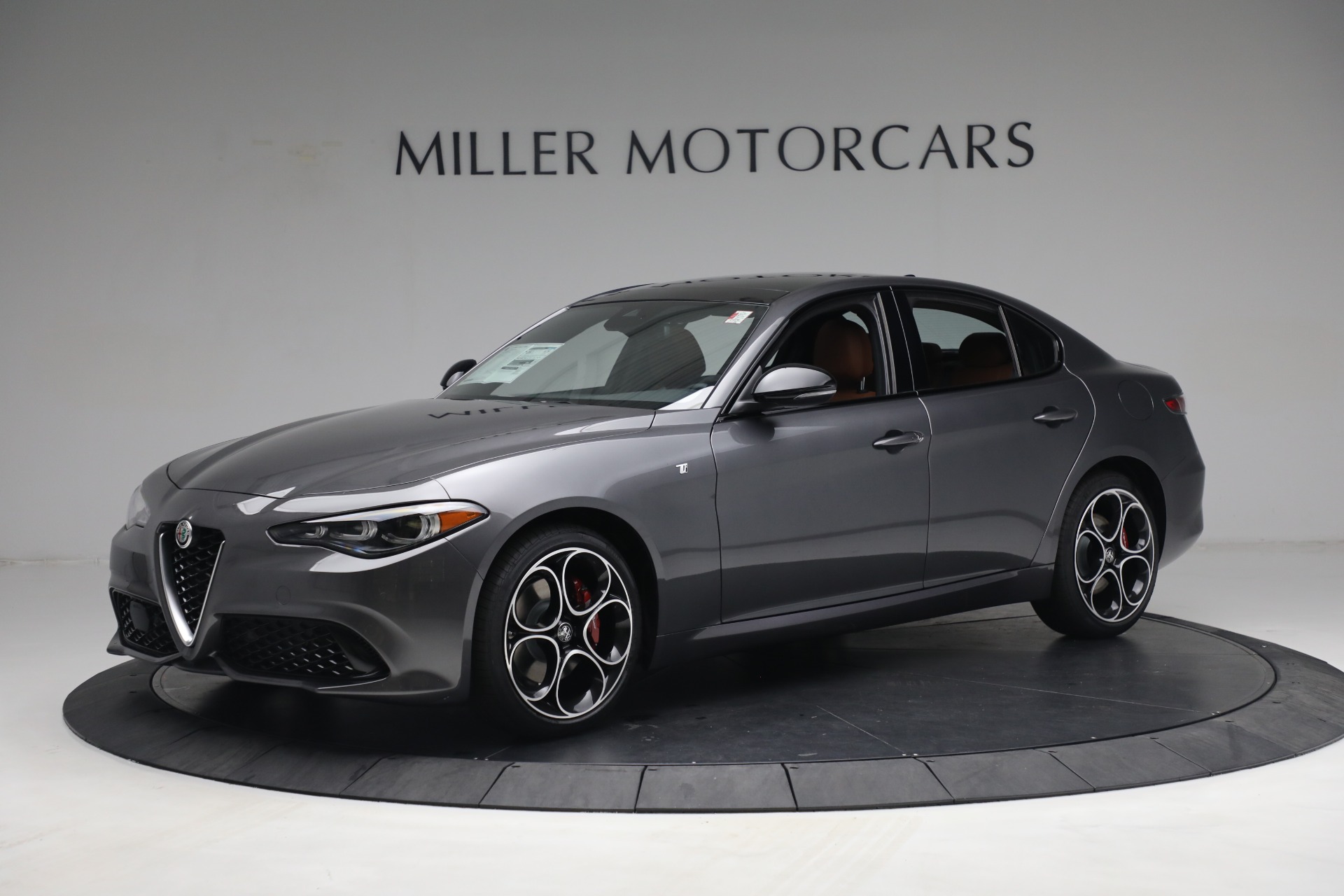 New 2024 Alfa Romeo Giulia Ti | St. Petersburg, FL