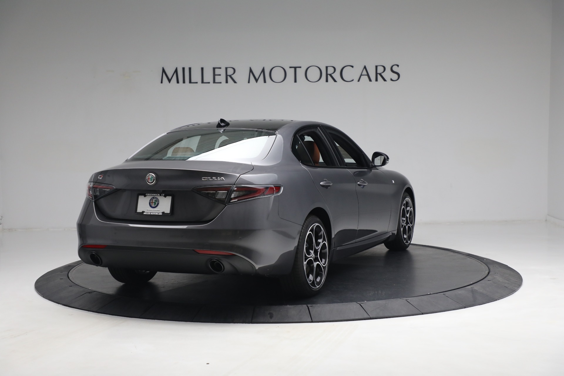 New 2024 Alfa Romeo Giulia Ti | St. Petersburg, FL
