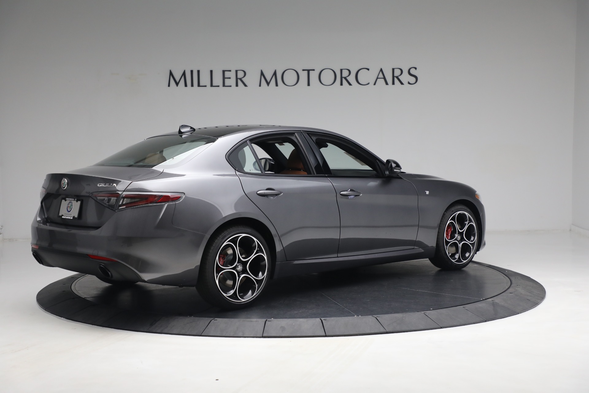 New 2024 Alfa Romeo Giulia Ti | St. Petersburg, FL
