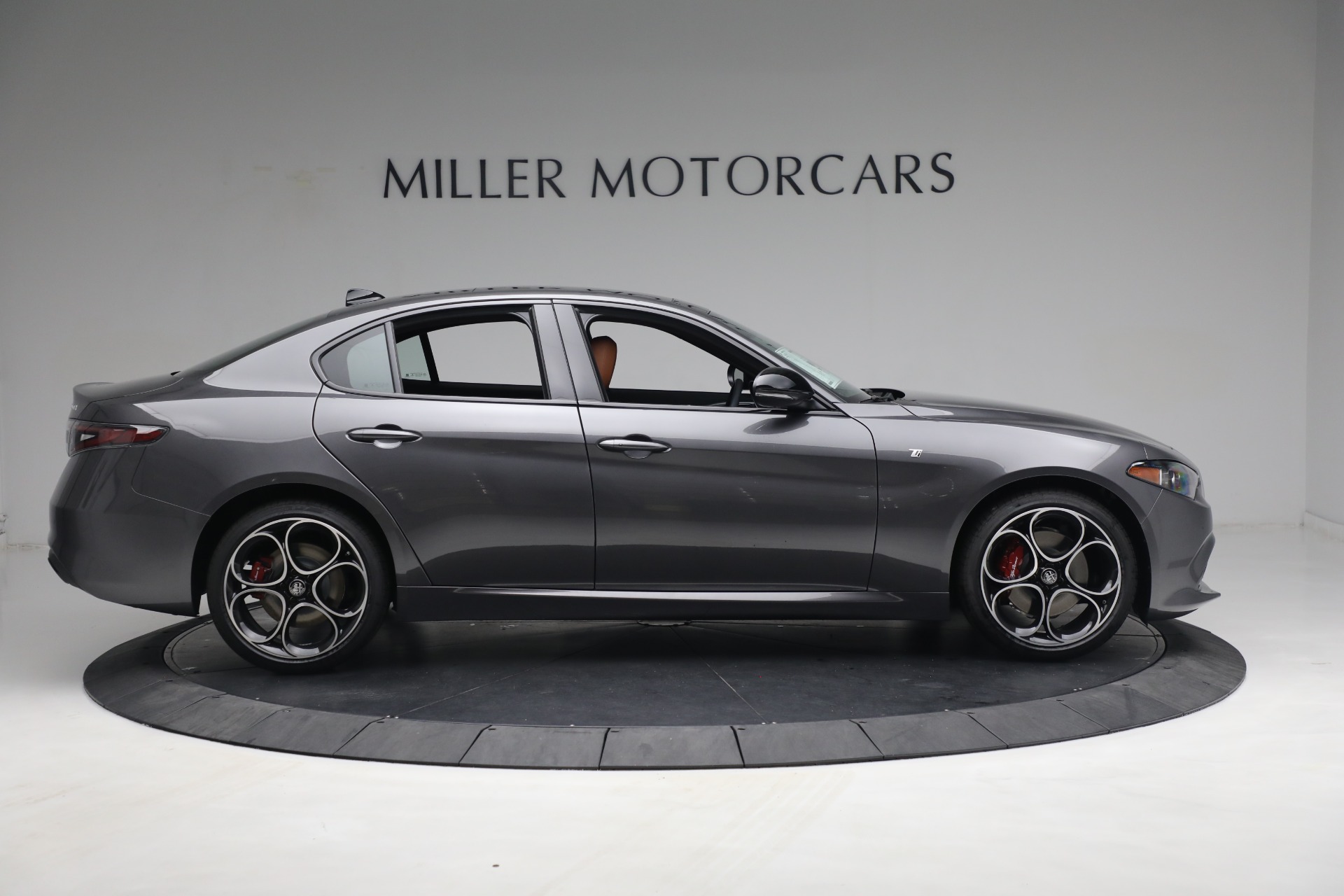 New 2024 Alfa Romeo Giulia Ti | St. Petersburg, FL