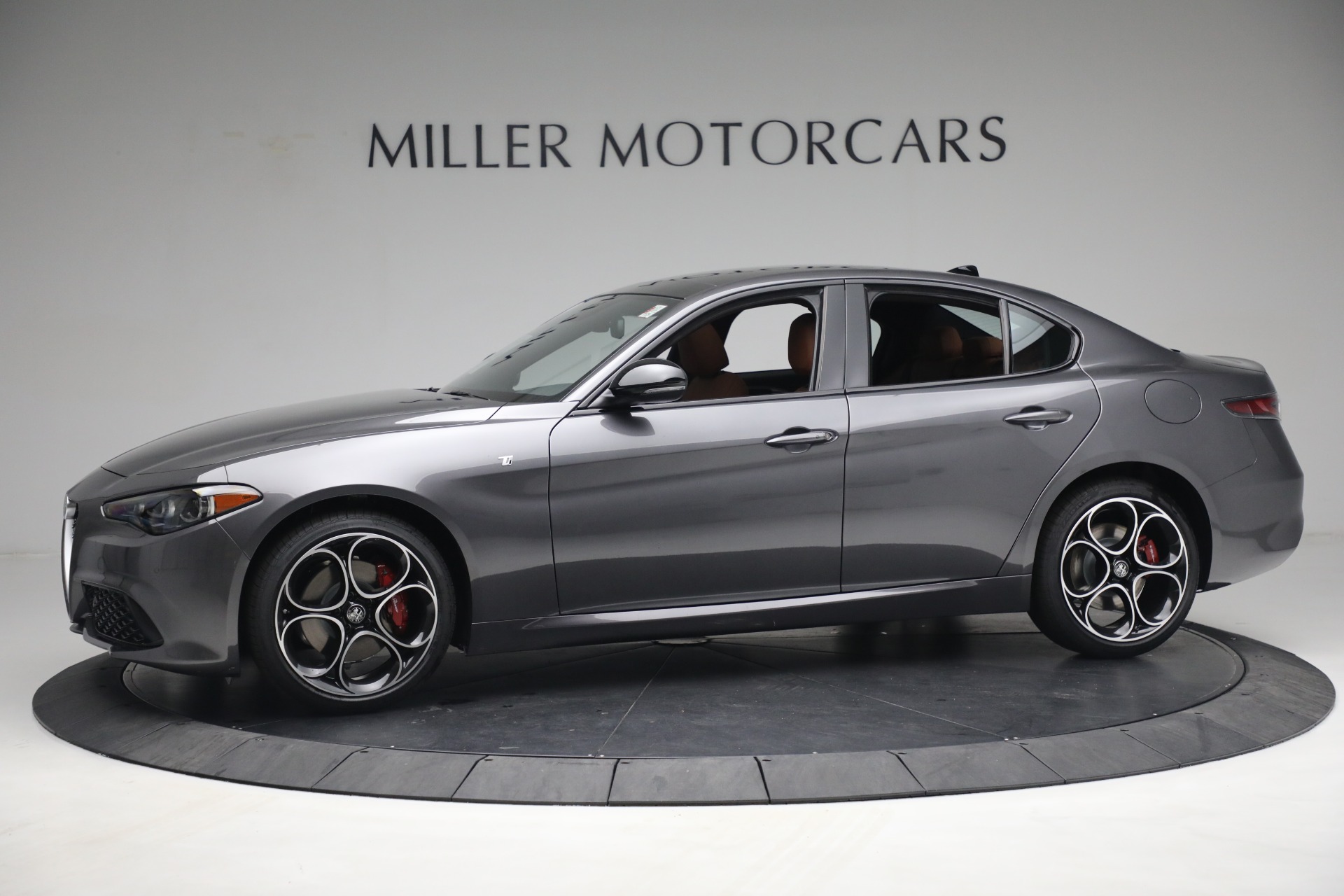 New 2024 Alfa Romeo Giulia Ti | St. Petersburg, FL