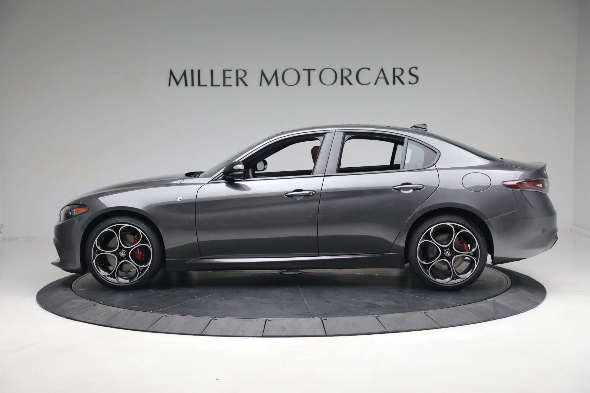 New 2024 Alfa Romeo Giulia Ti | St. Petersburg, FL