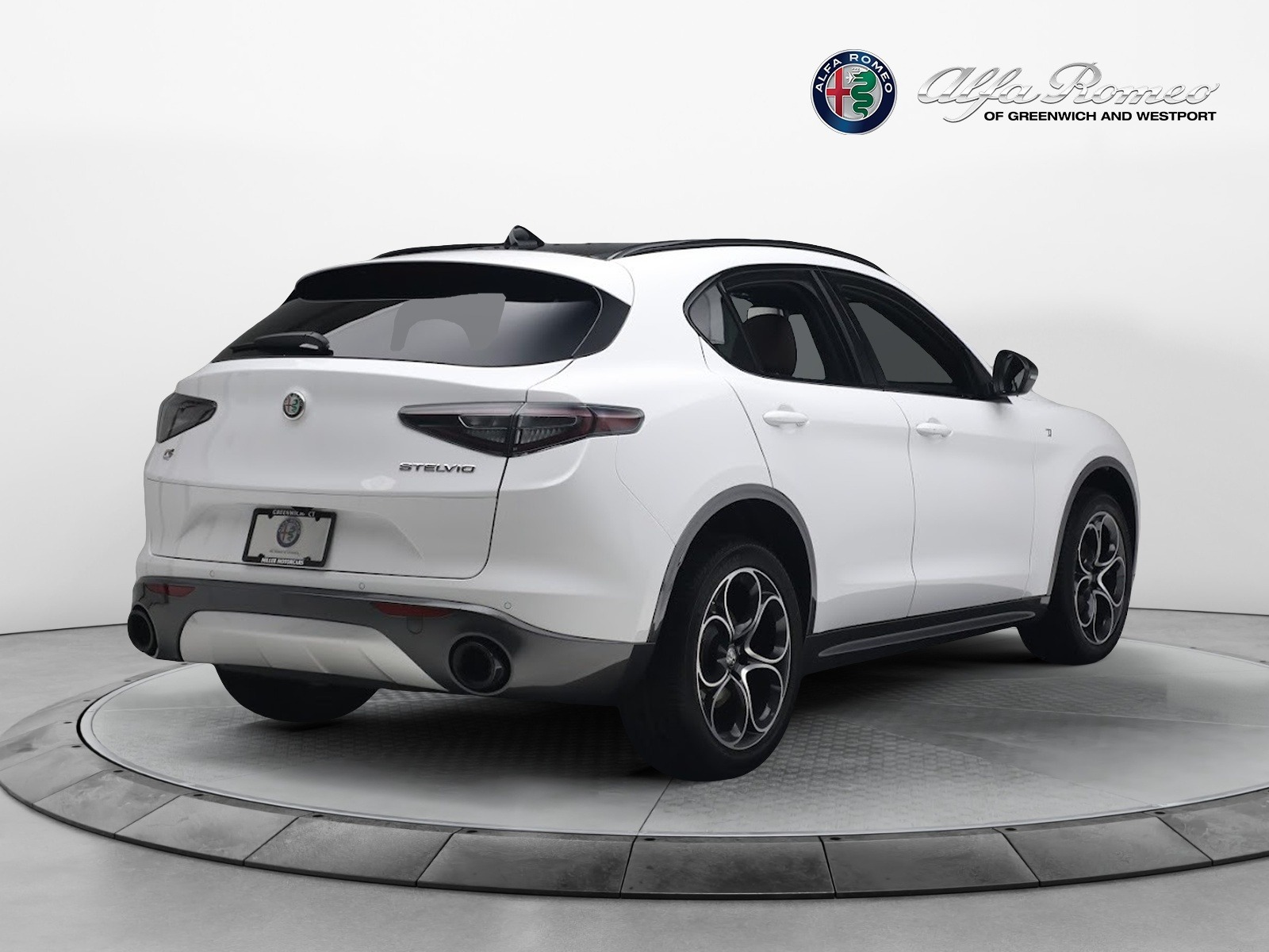 New 2024 Alfa Romeo Stelvio Ti | St. Petersburg, FL