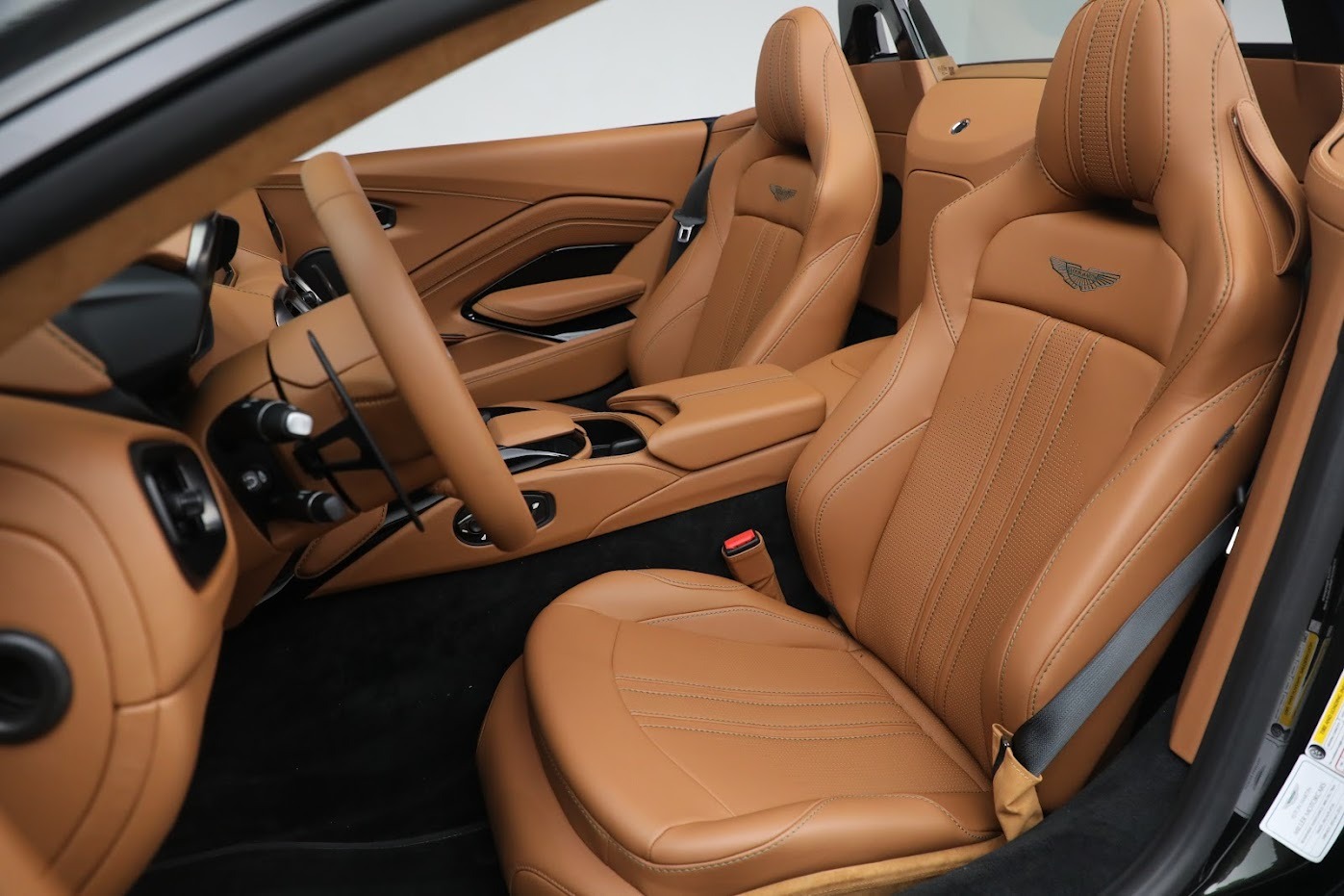 New 2023 Aston Martin Vantage V8 | St. Petersburg, FL