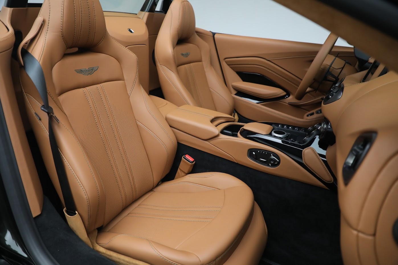 New 2023 Aston Martin Vantage V8 | St. Petersburg, FL