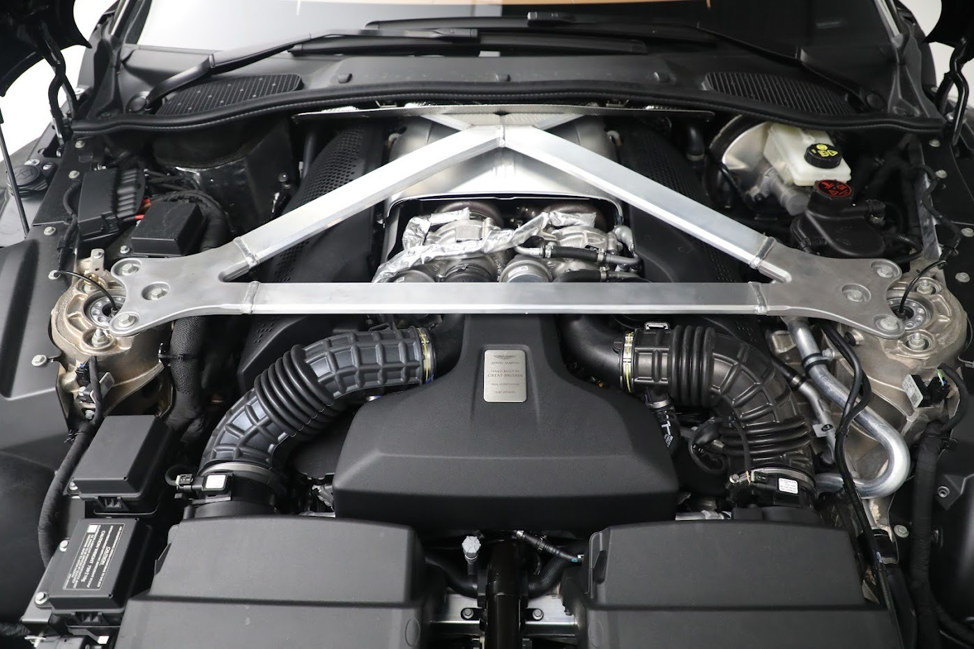 New 2023 Aston Martin Vantage V8 | St. Petersburg, FL