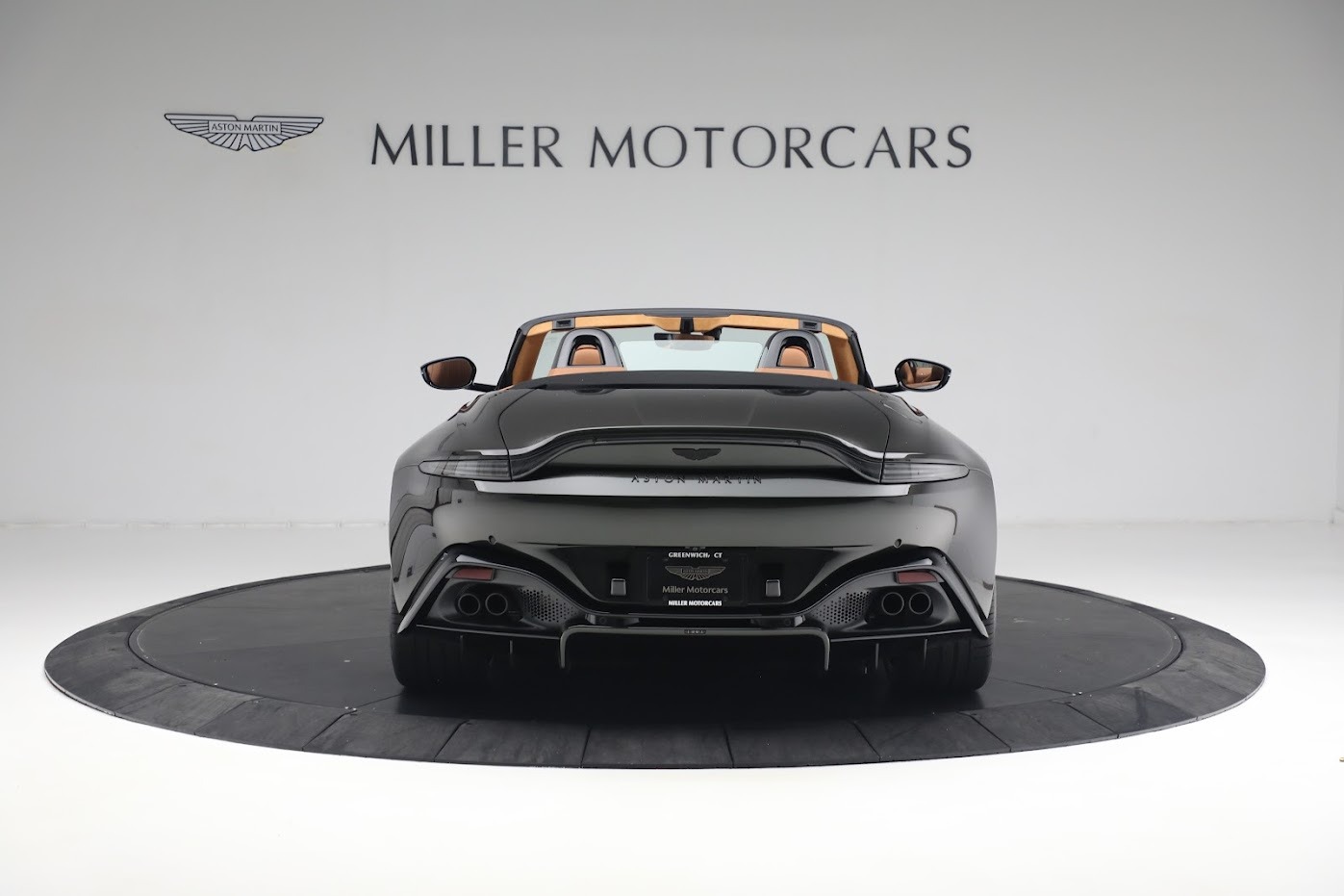 New 2023 Aston Martin Vantage V8 | St. Petersburg, FL