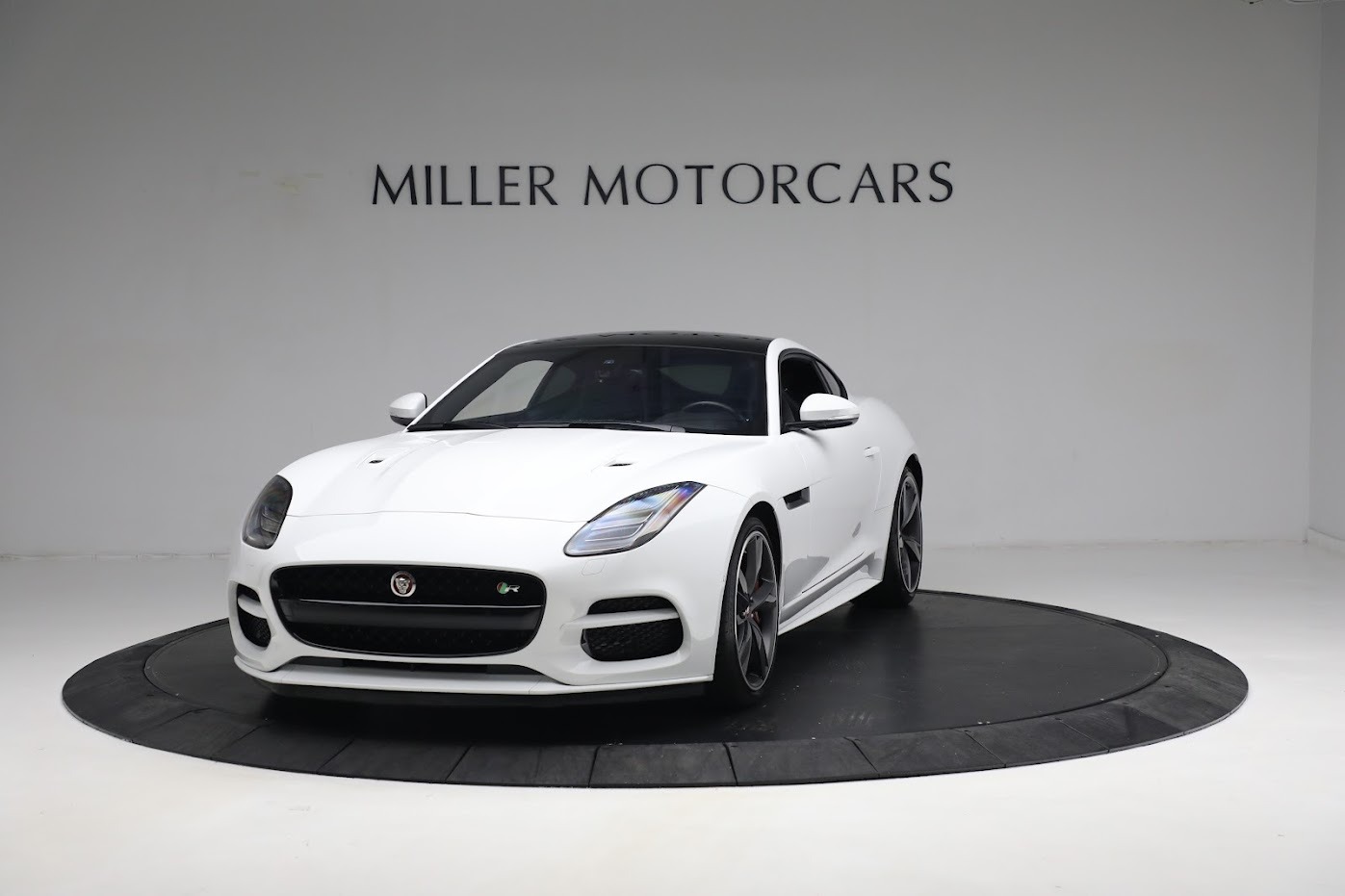 Used 2018 Jaguar F-TYPE R | St. Petersburg, FL