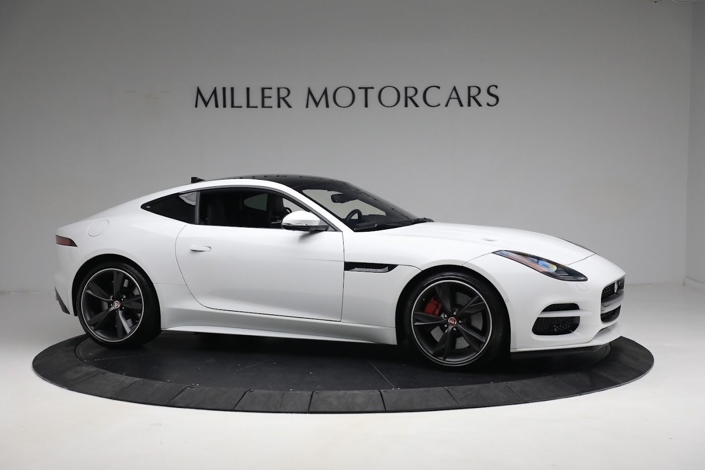Used 2018 Jaguar F-TYPE R | St. Petersburg, FL