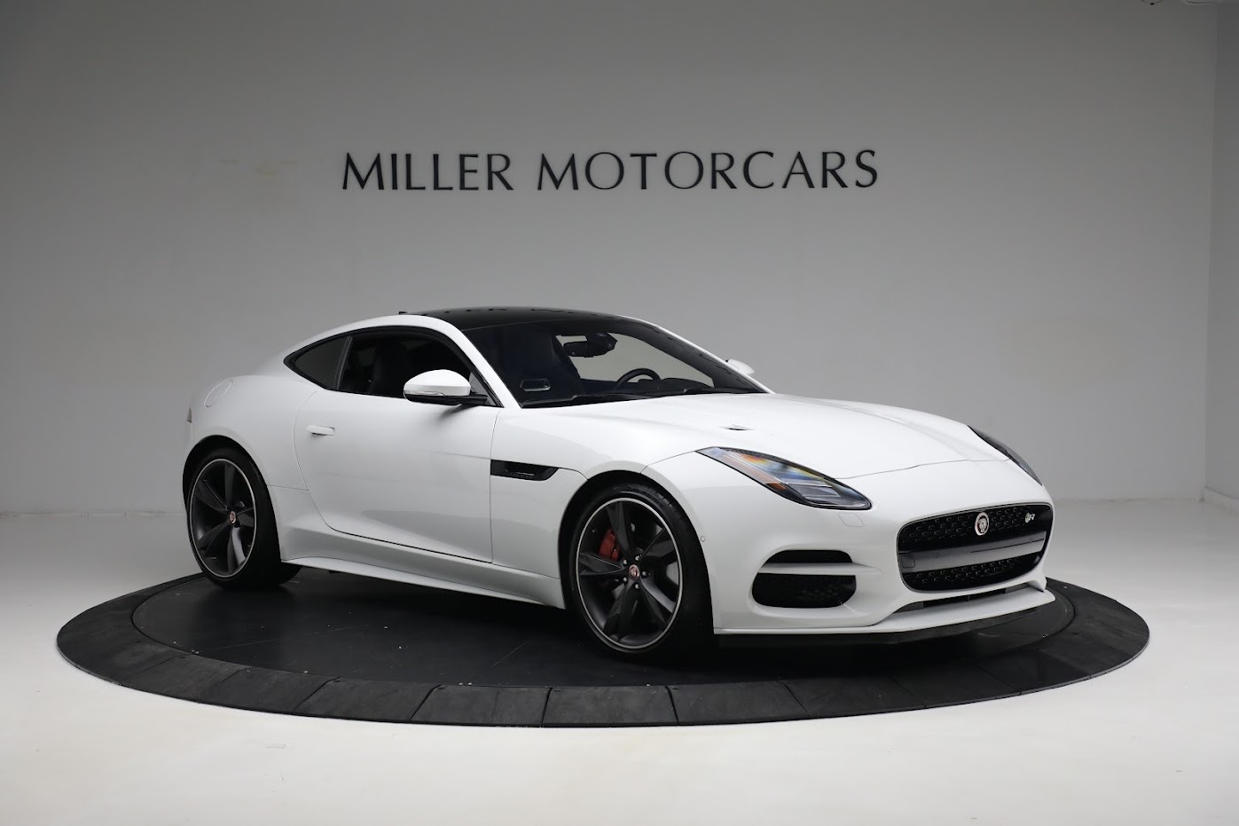 Used 2018 Jaguar F-TYPE R | St. Petersburg, FL