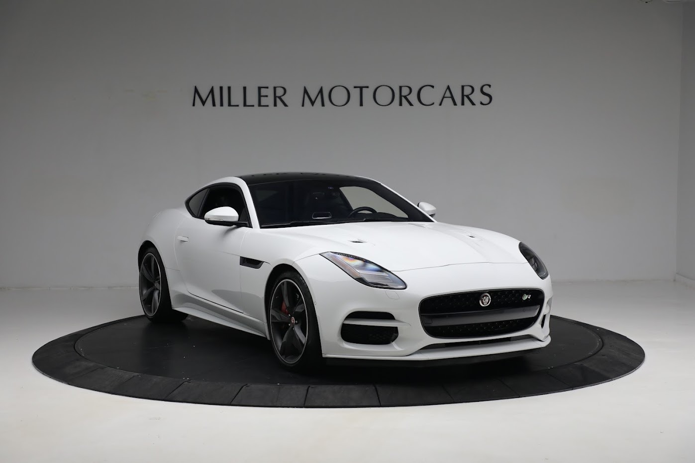Used 2018 Jaguar F-TYPE R | St. Petersburg, FL