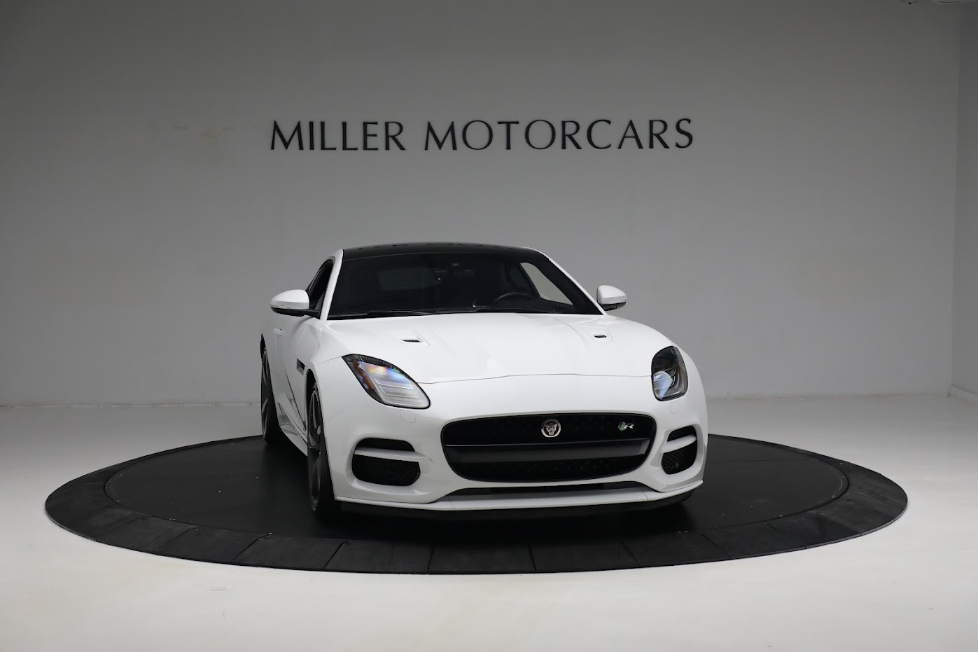 Used 2018 Jaguar F-TYPE R | St. Petersburg, FL